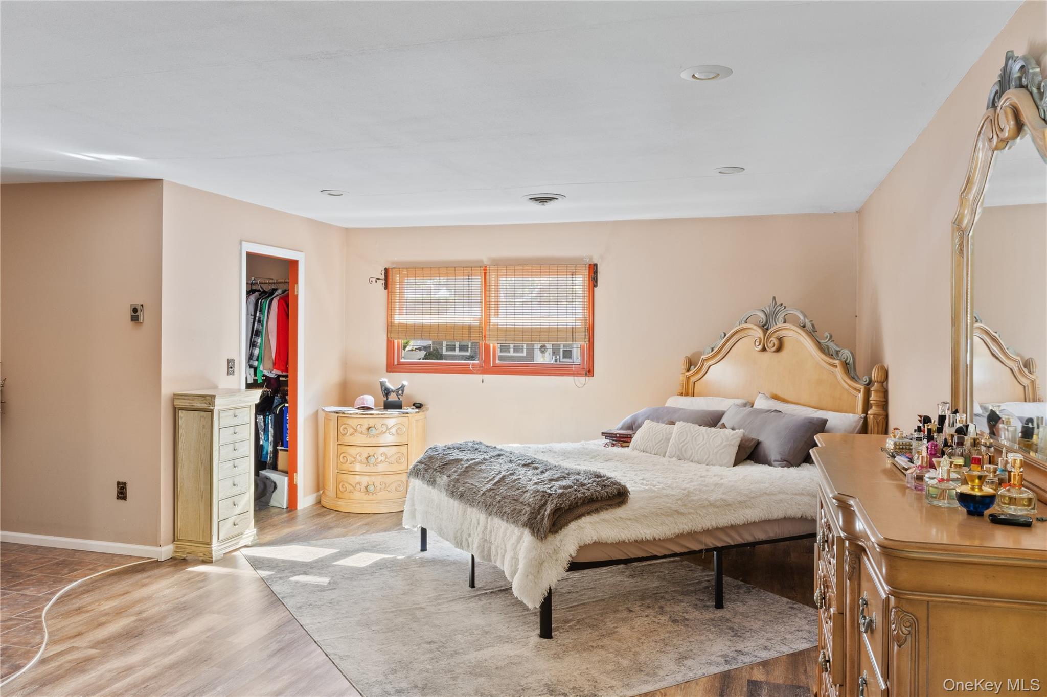 Single Family Brunswick Road Suffolk County, NY 11779, MLS-1013178-16
