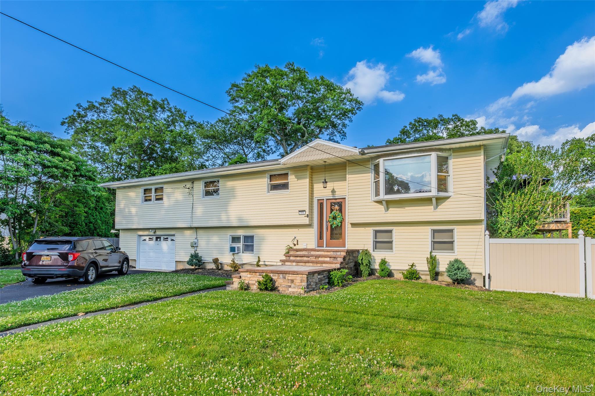 Single Family Brunswick Road Suffolk County, NY 11779, MLS-1013178-2
