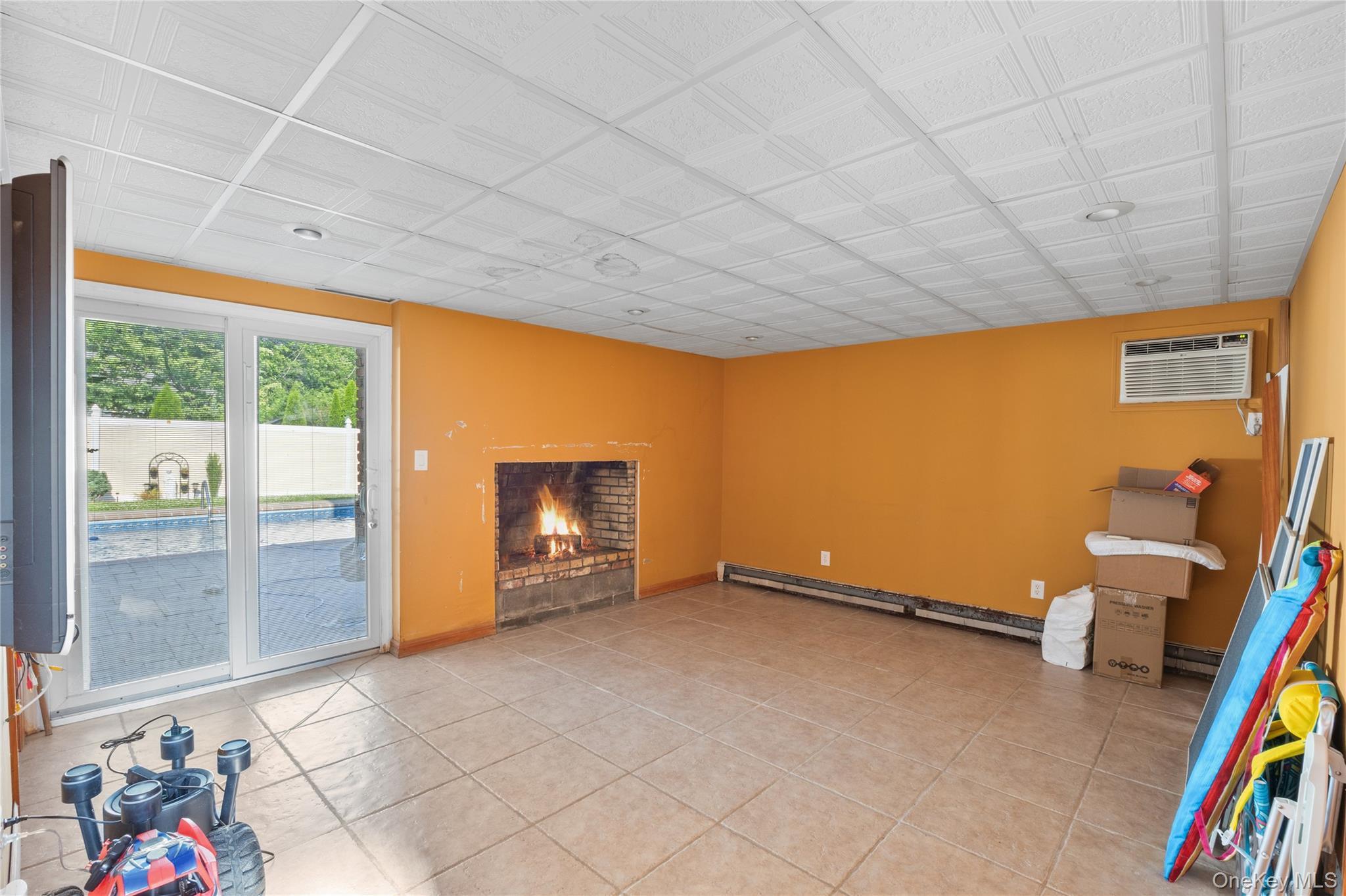 Single Family Brunswick Road Suffolk County, NY 11779, MLS-1013178-21