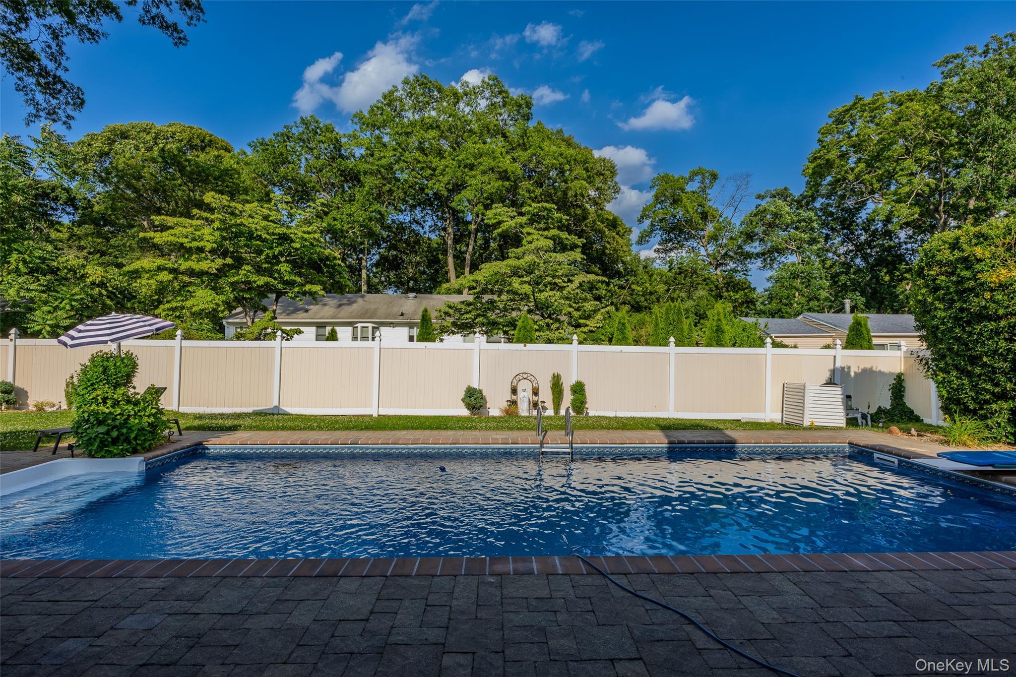 Single Family Brunswick Road Suffolk County, NY 11779, MLS-1013178-31
