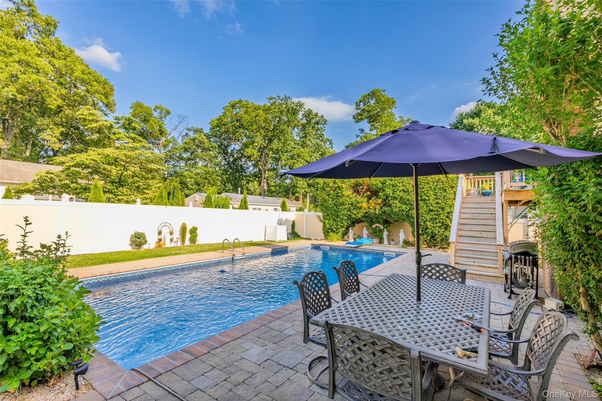 Single Family Brunswick Road Suffolk County, NY 11779, MLS-1013178-32