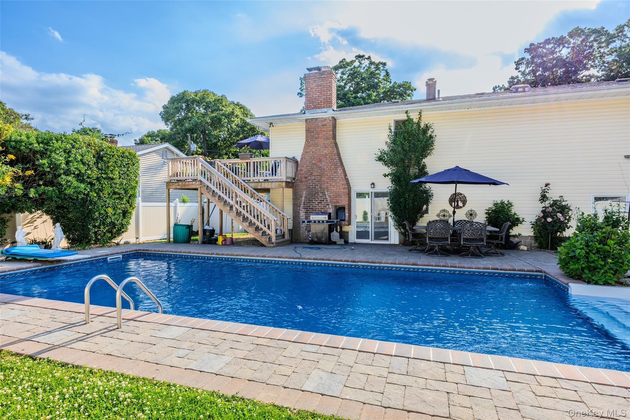 Single Family Brunswick Road Suffolk County, NY 11779, MLS-1013178-35