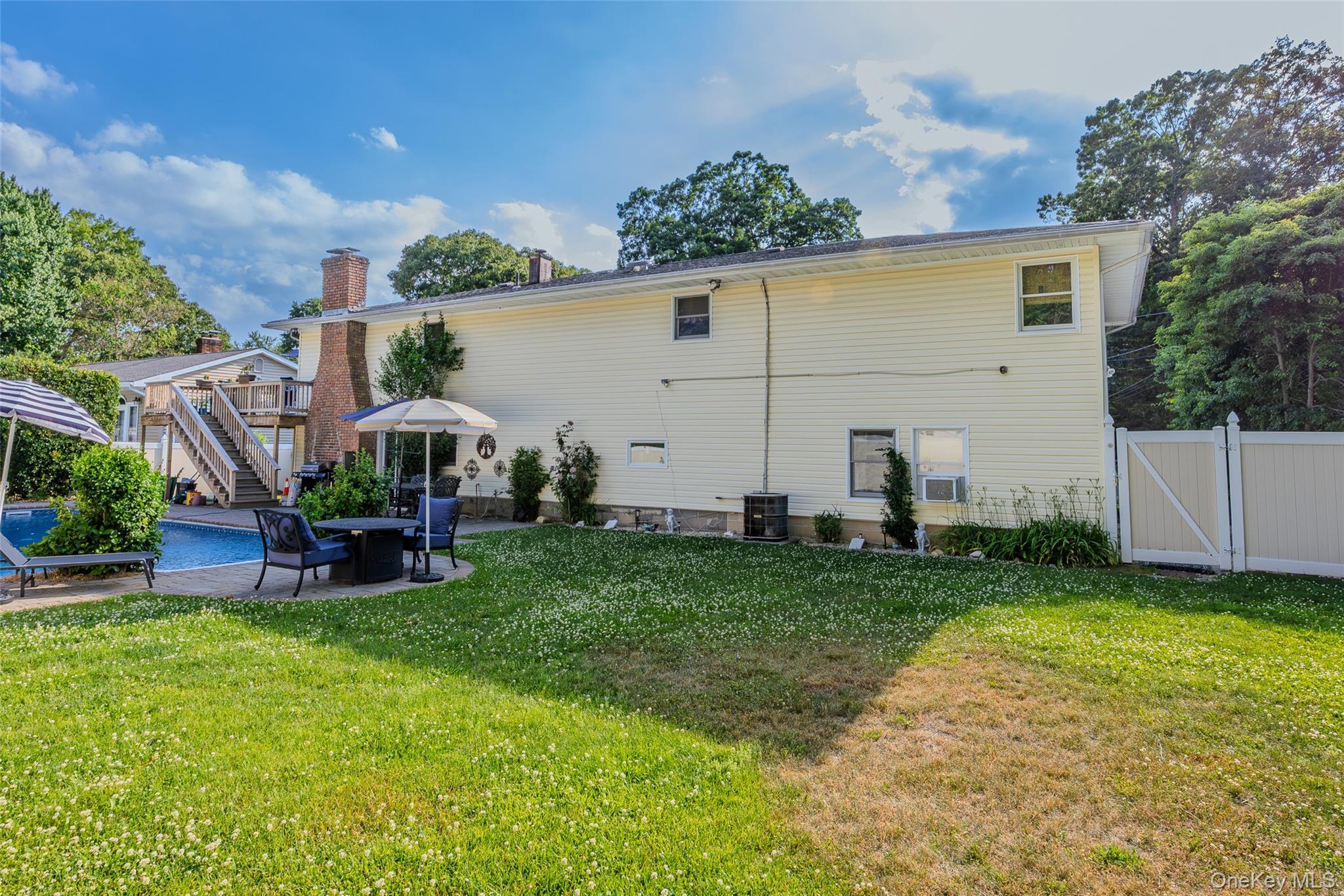 Single Family Brunswick Road Suffolk County, NY 11779, MLS-1013178-39