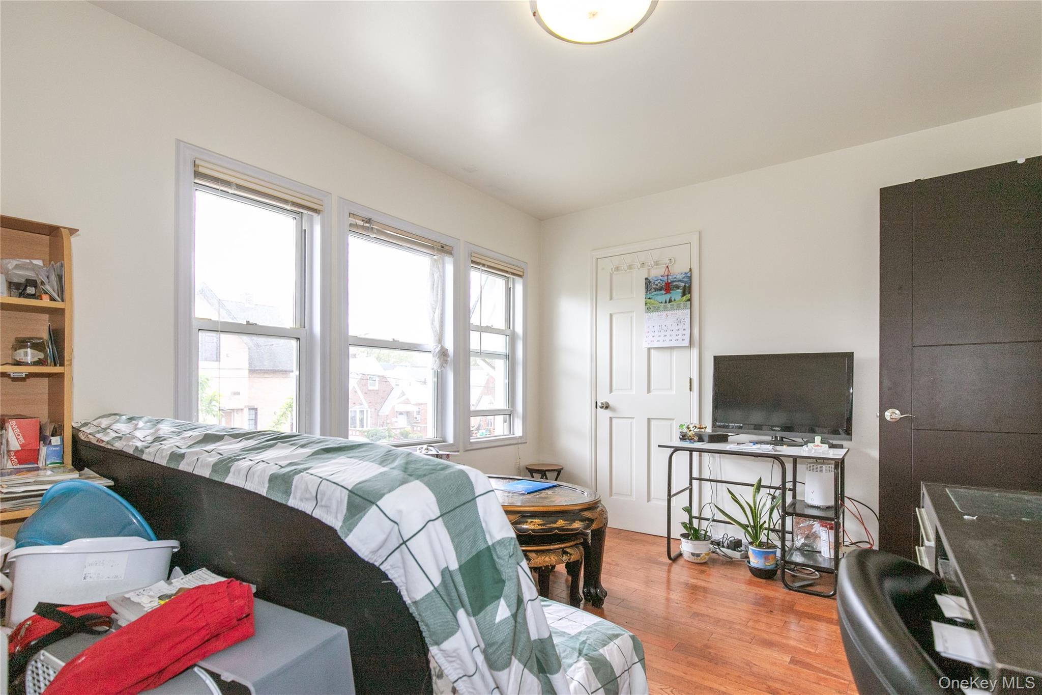 Single Family 60th Avenue Queens, NY 11355, MLS-1013215-7
