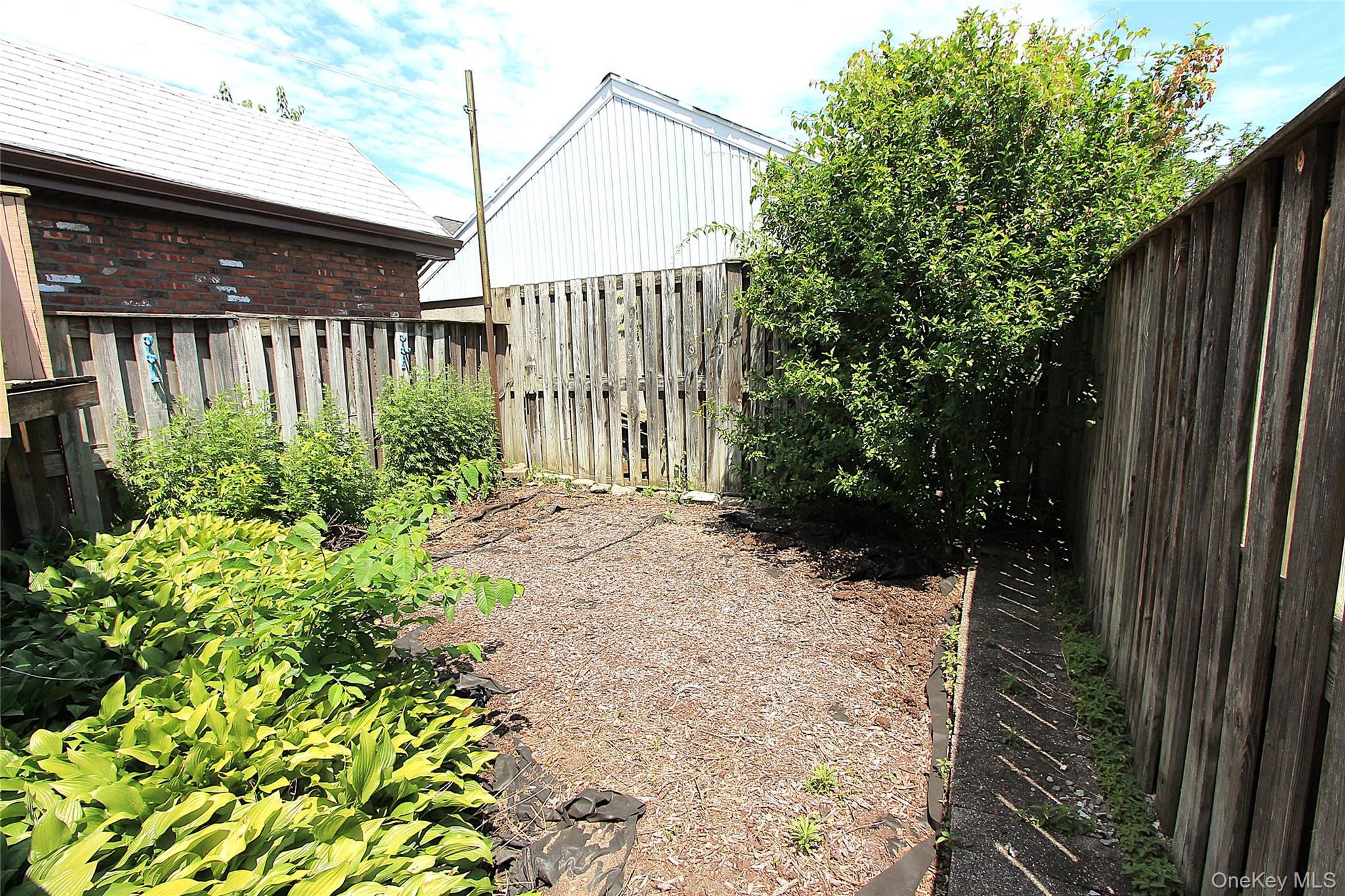 Single Family 66th  Queens, NY 11379, MLS-1013232-25