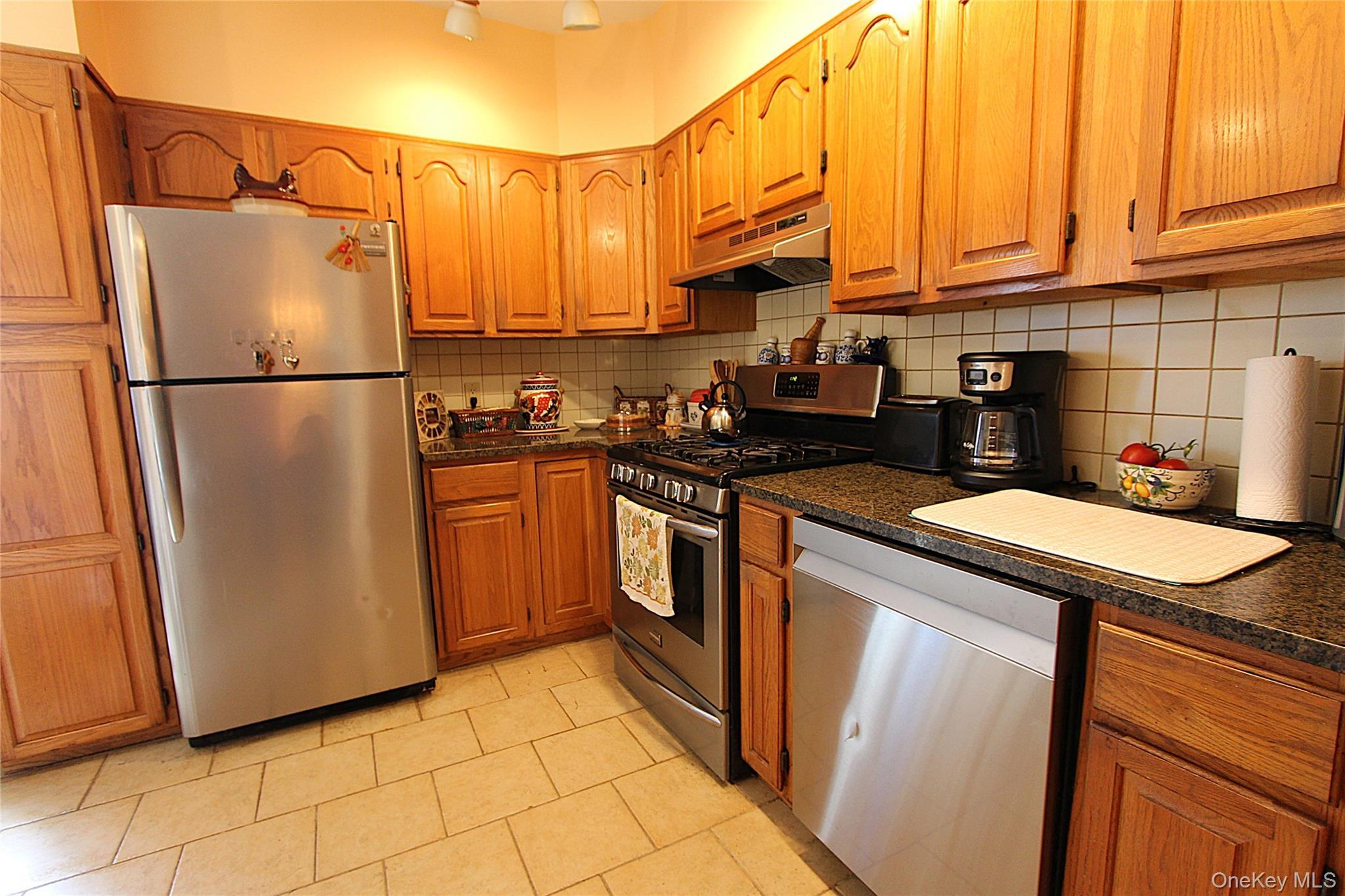 Single Family 66th Queens, NY 11379, MLS-1013232-7