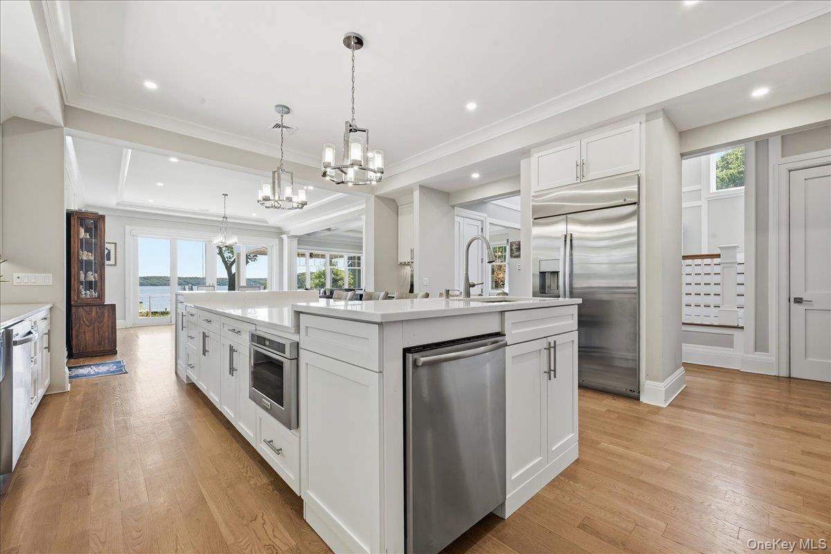 Single Family Preston Lane  Suffolk County, NY 11733, MLS-1013267-15