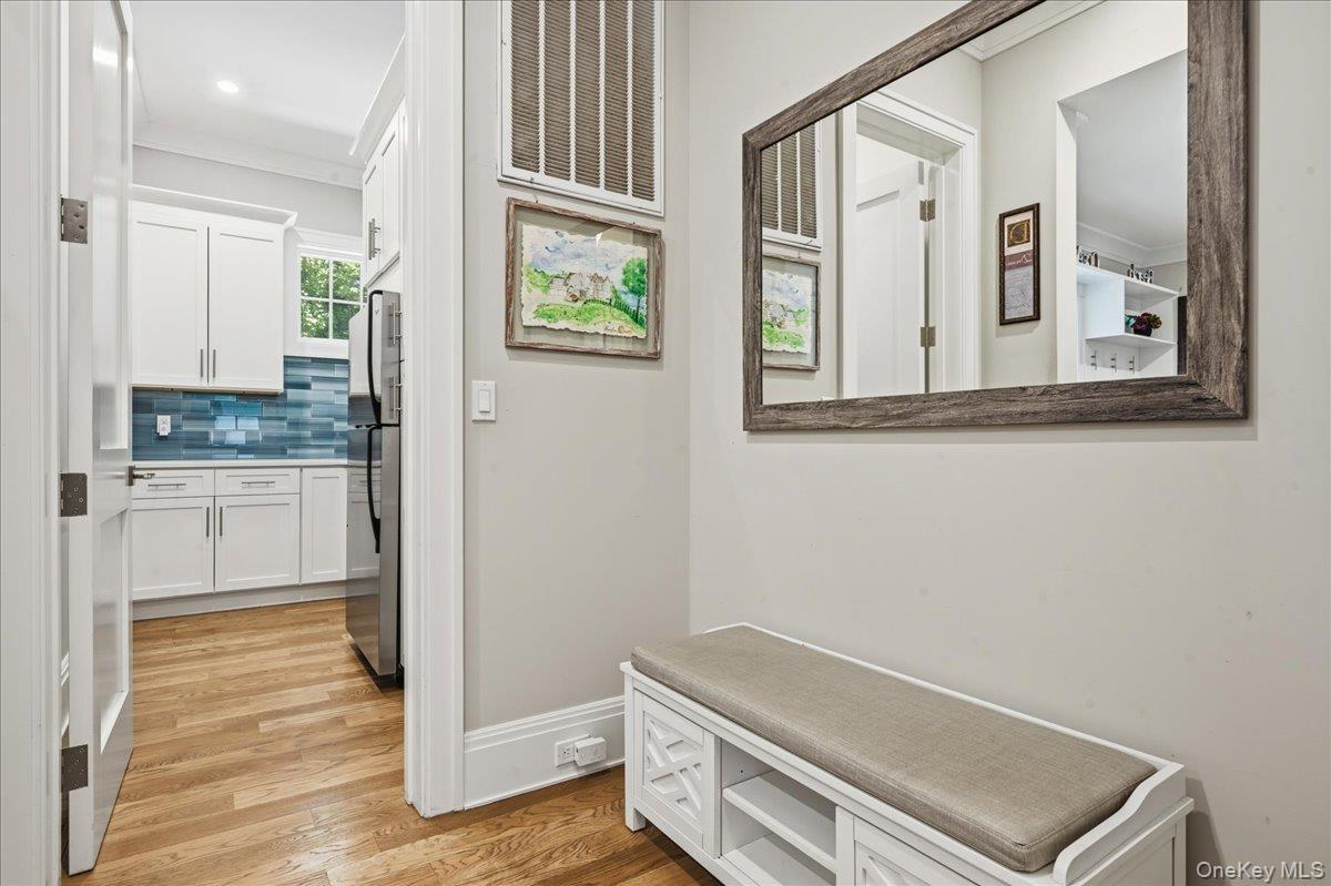 Single Family Preston Lane  Suffolk County, NY 11733, MLS-1013267-20