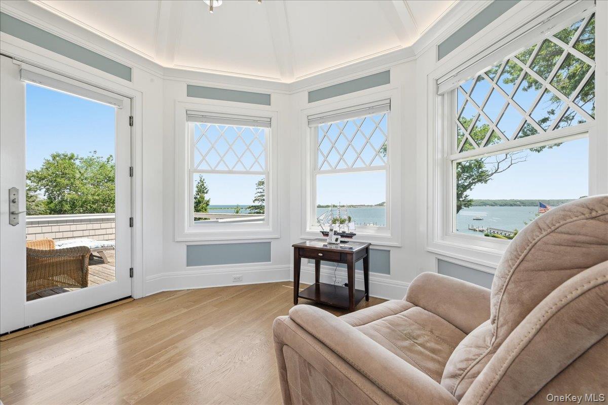 Single Family Preston Lane  Suffolk County, NY 11733, MLS-1013267-25