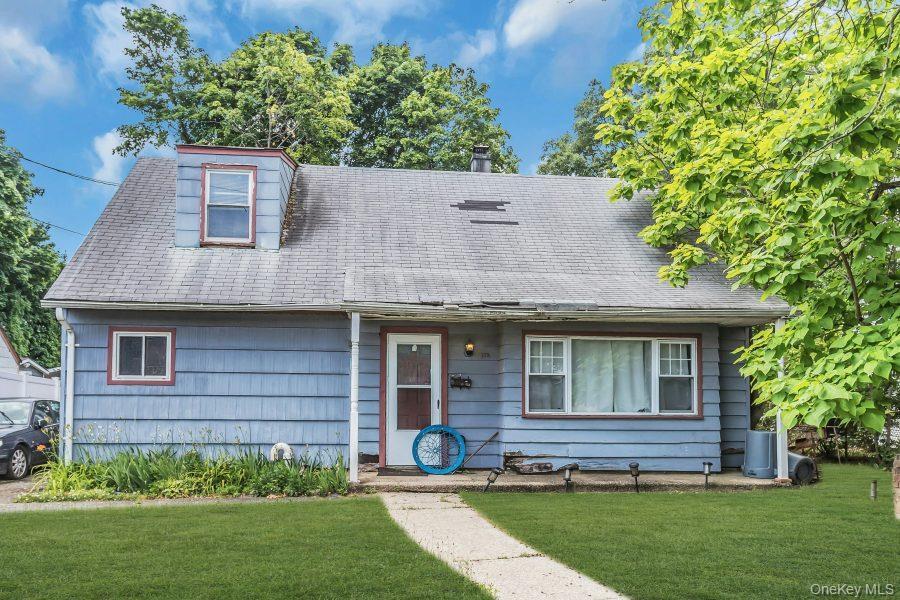 Single Family Denton  Nassau County, NY 11575, MLS-1013268-2