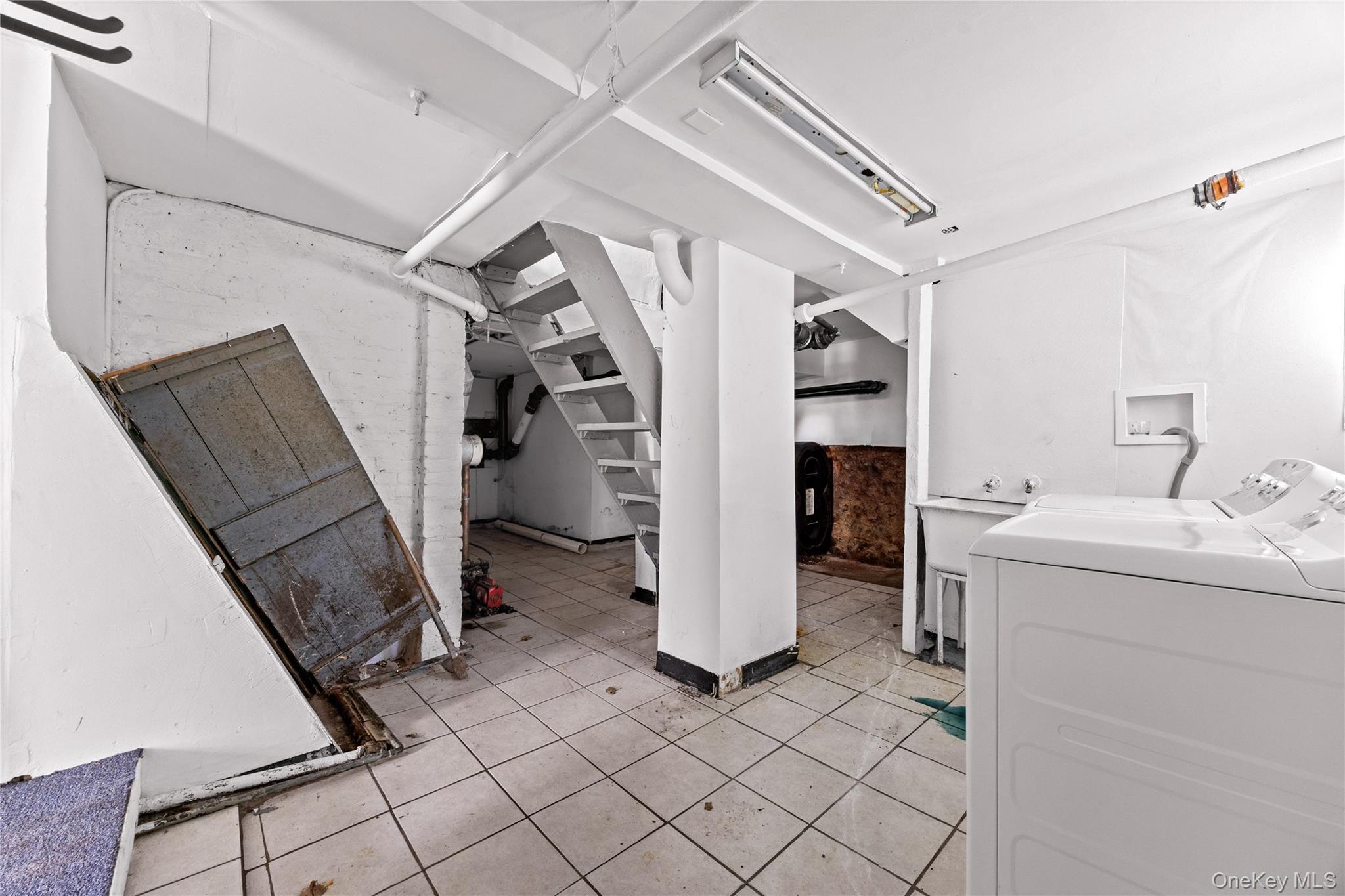 Single Family Midland Avenue Westchester County, NY 10606, MLS-1013277-24
