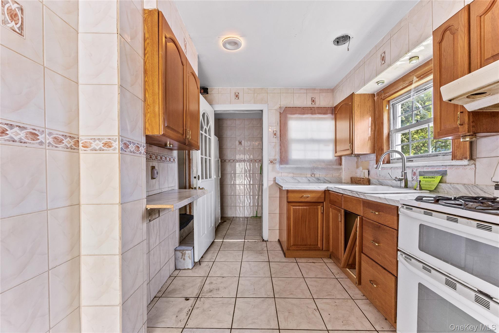 Single Family Midland Avenue Westchester County, NY 10606, MLS-1013277-8