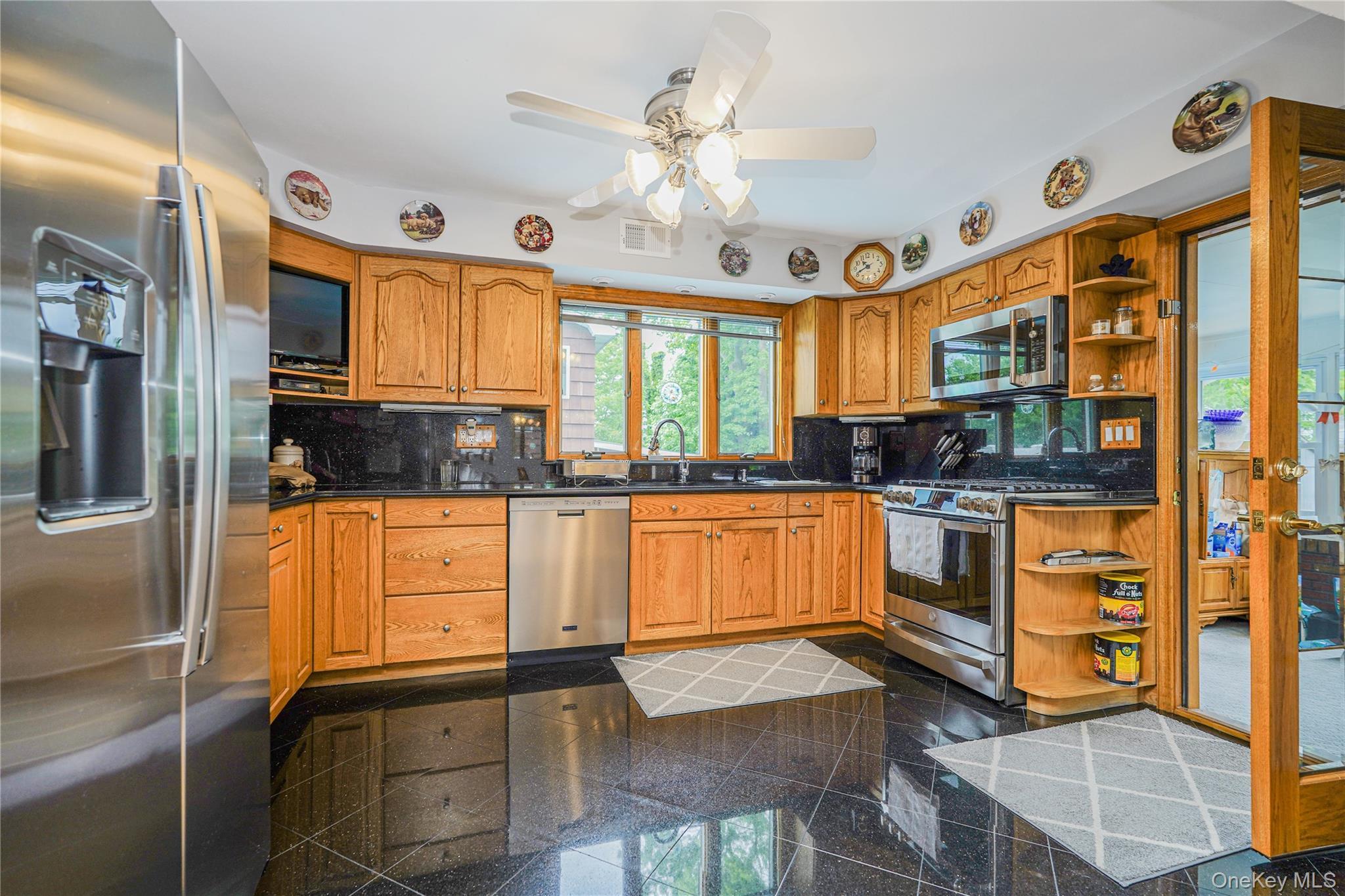 Single Family Bennett Avenue Staten Island, NY 10312, MLS-1013305-13