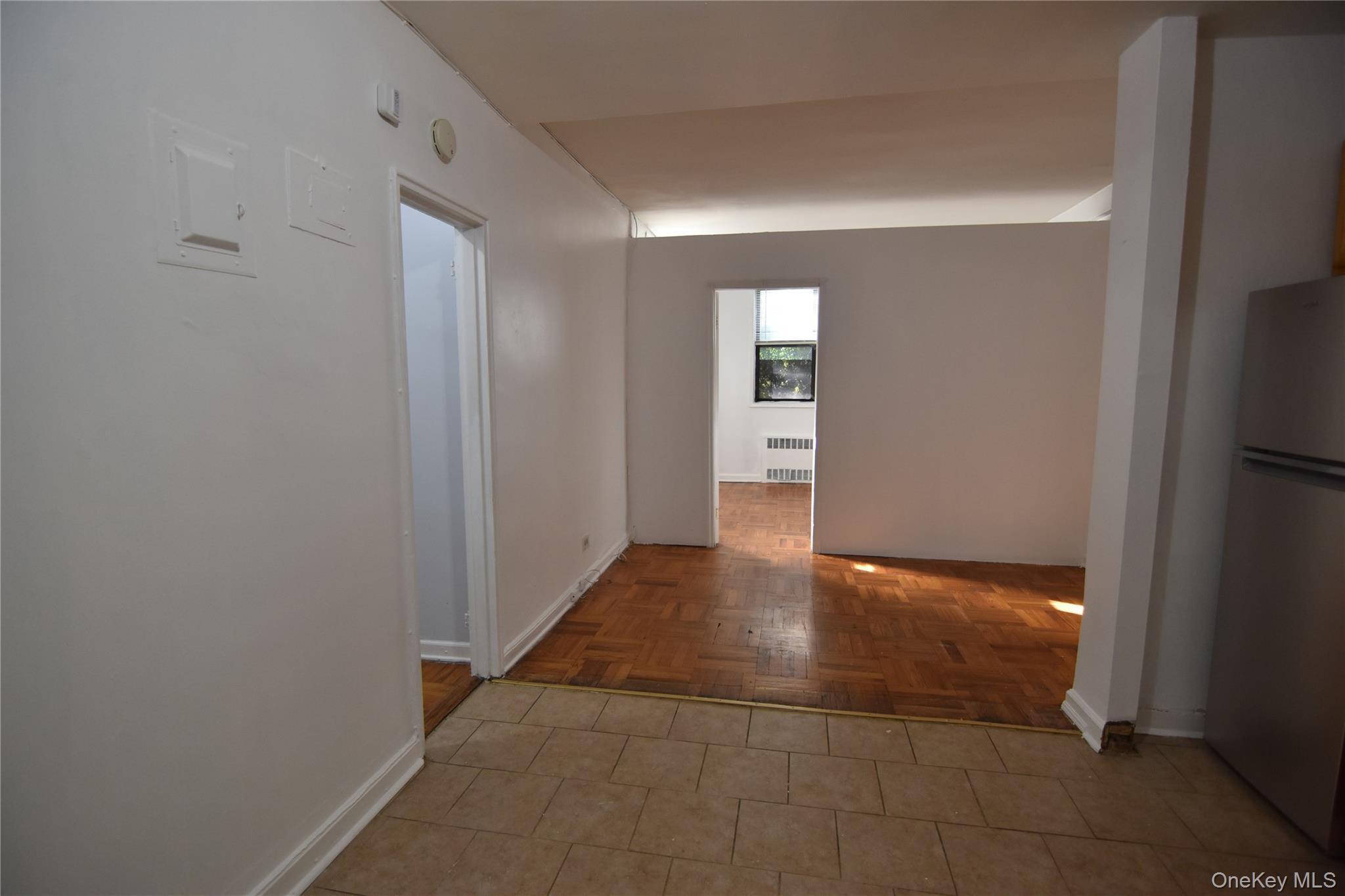 Coop 65th Avenue  Queens, NY 11375, MLS-1013324-11