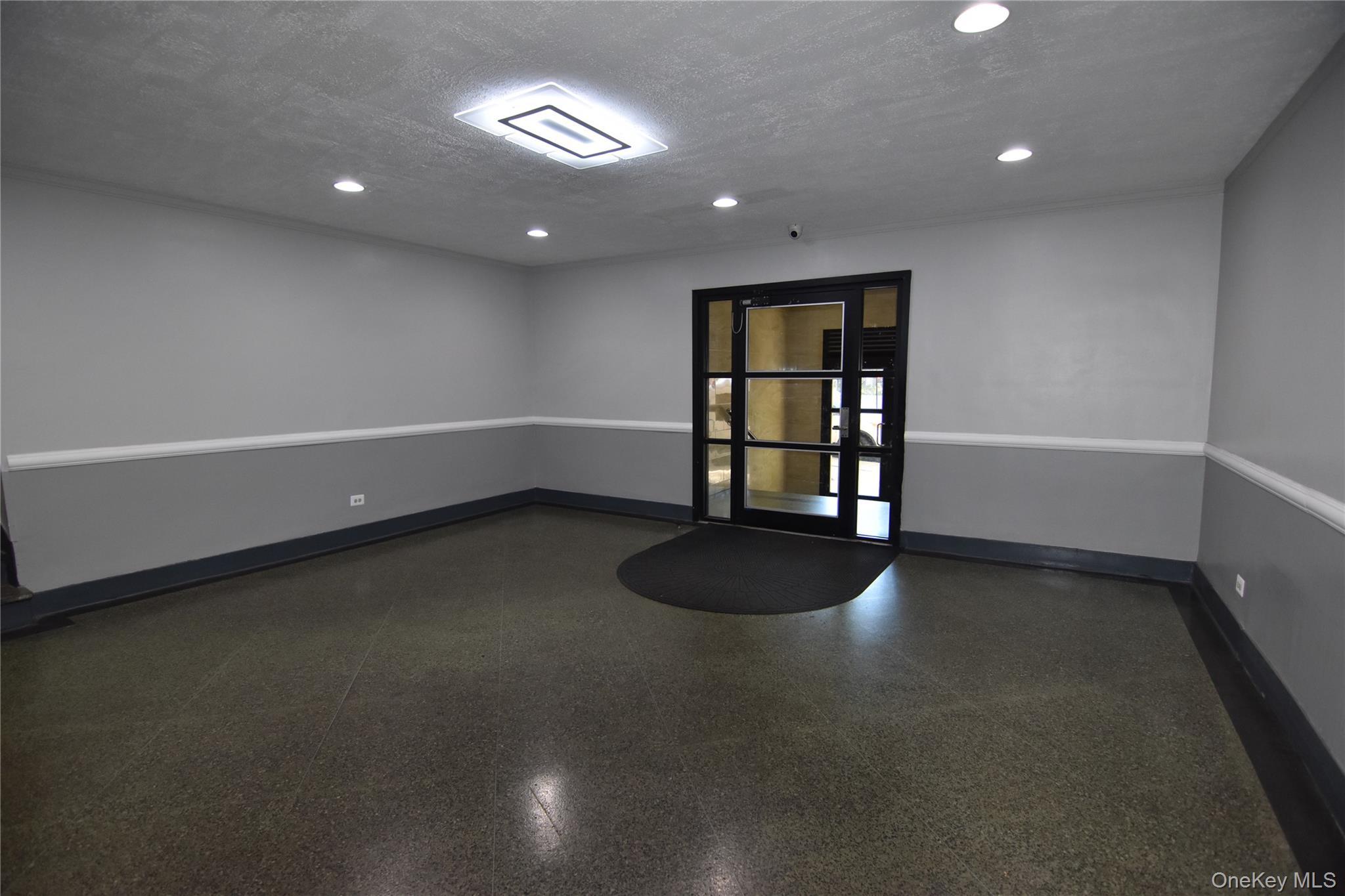 Coop 65th Avenue  Queens, NY 11375, MLS-1013324-15