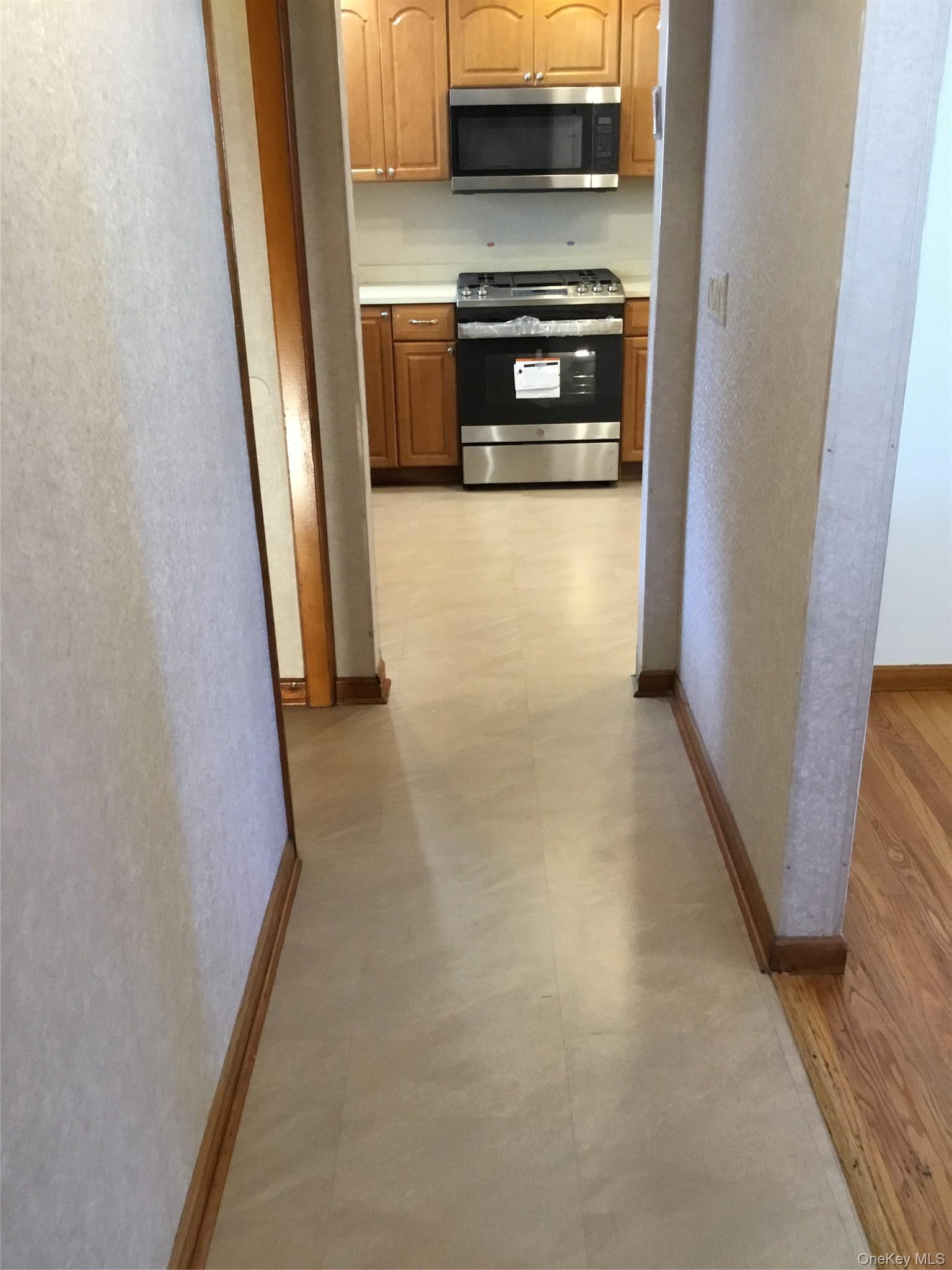 Single Family Clermont Pl Staten Island, NY 10314, MLS-1013363-6
