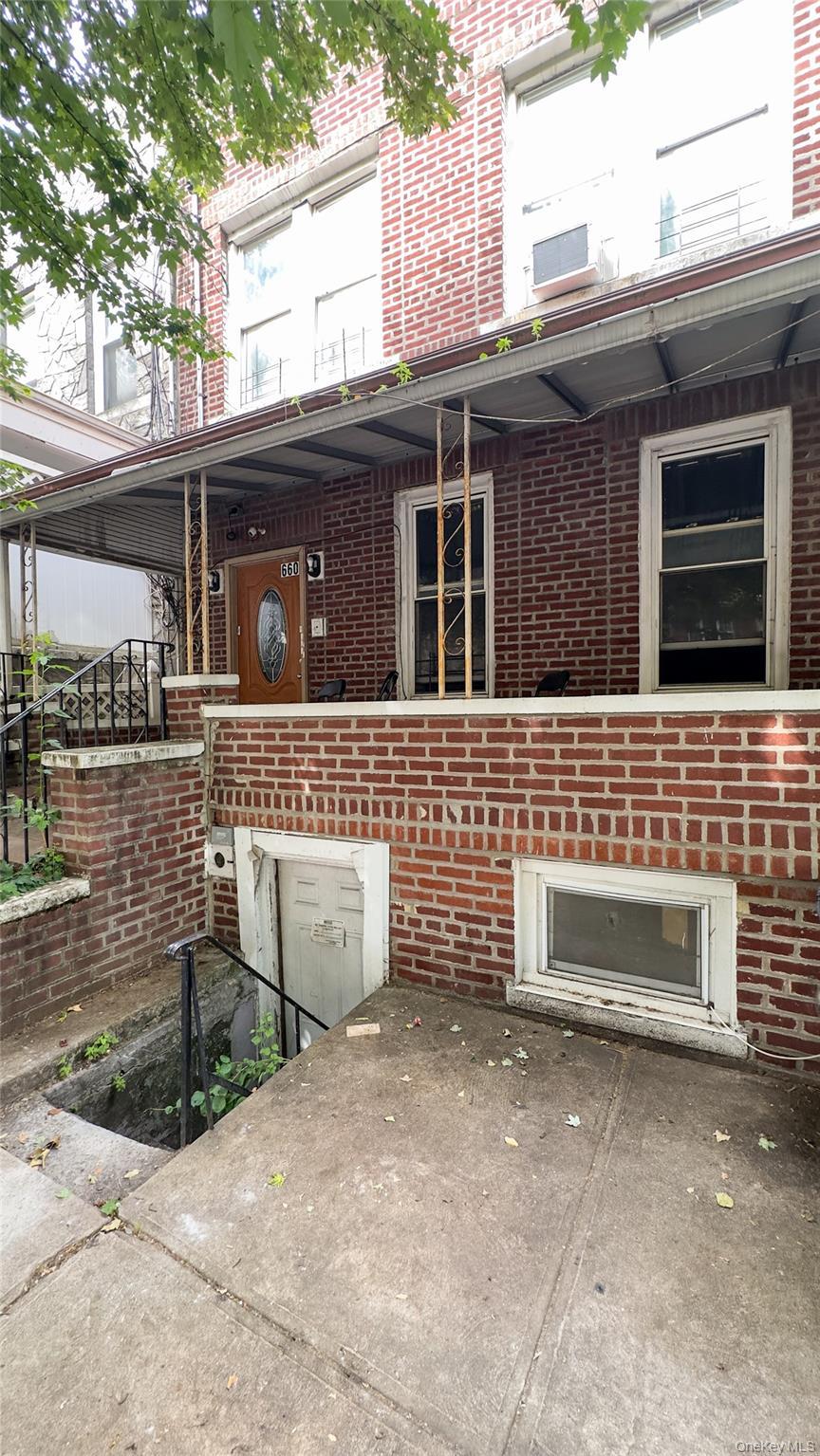 Single Family Warwick Brooklyn, NY 11207, MLS-1013379-15