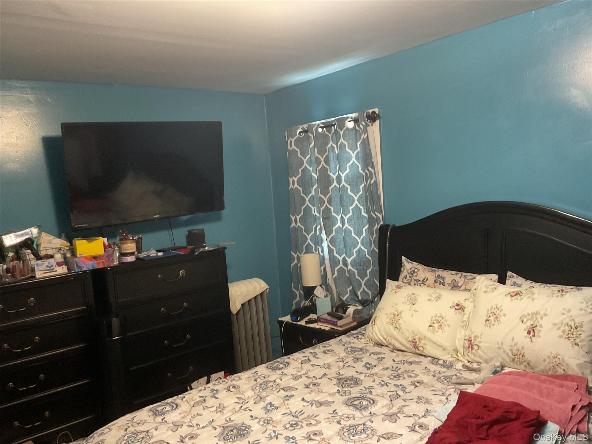 Single Family 213th Street  Queens, NY 11429, MLS-1013408-10