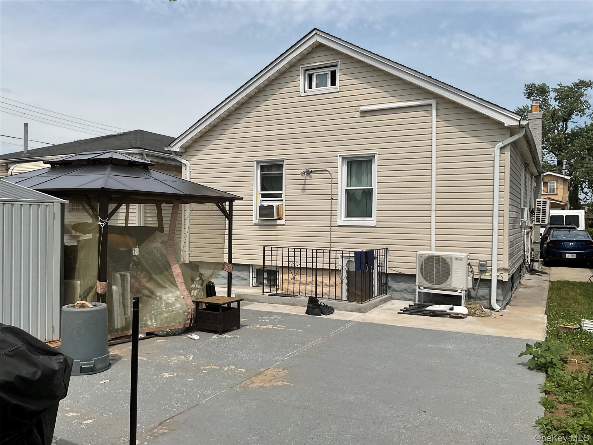 Single Family 213th Street  Queens, NY 11429, MLS-1013408-19