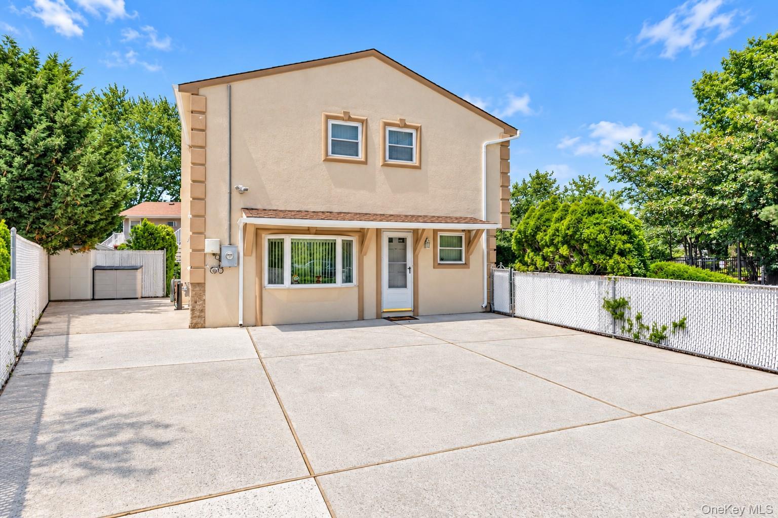Single Family Bayville Avenue  Nassau County, NY 11709, MLS-1013410-20