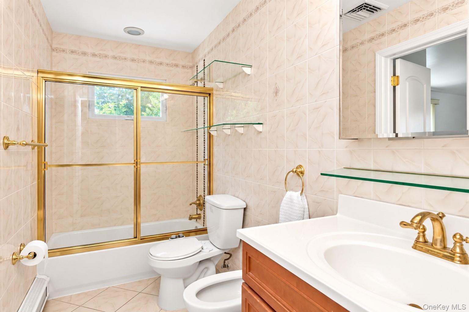 Single Family Bayville Avenue  Nassau County, NY 11709, MLS-1013410-9