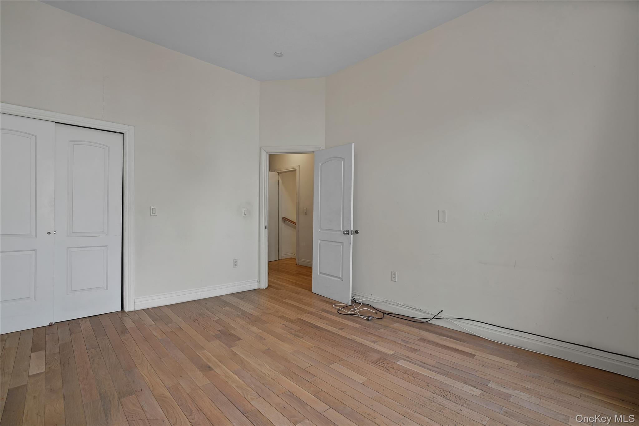Single Family Hemlock Brooklyn, NY 11208, MLS-1013422-11