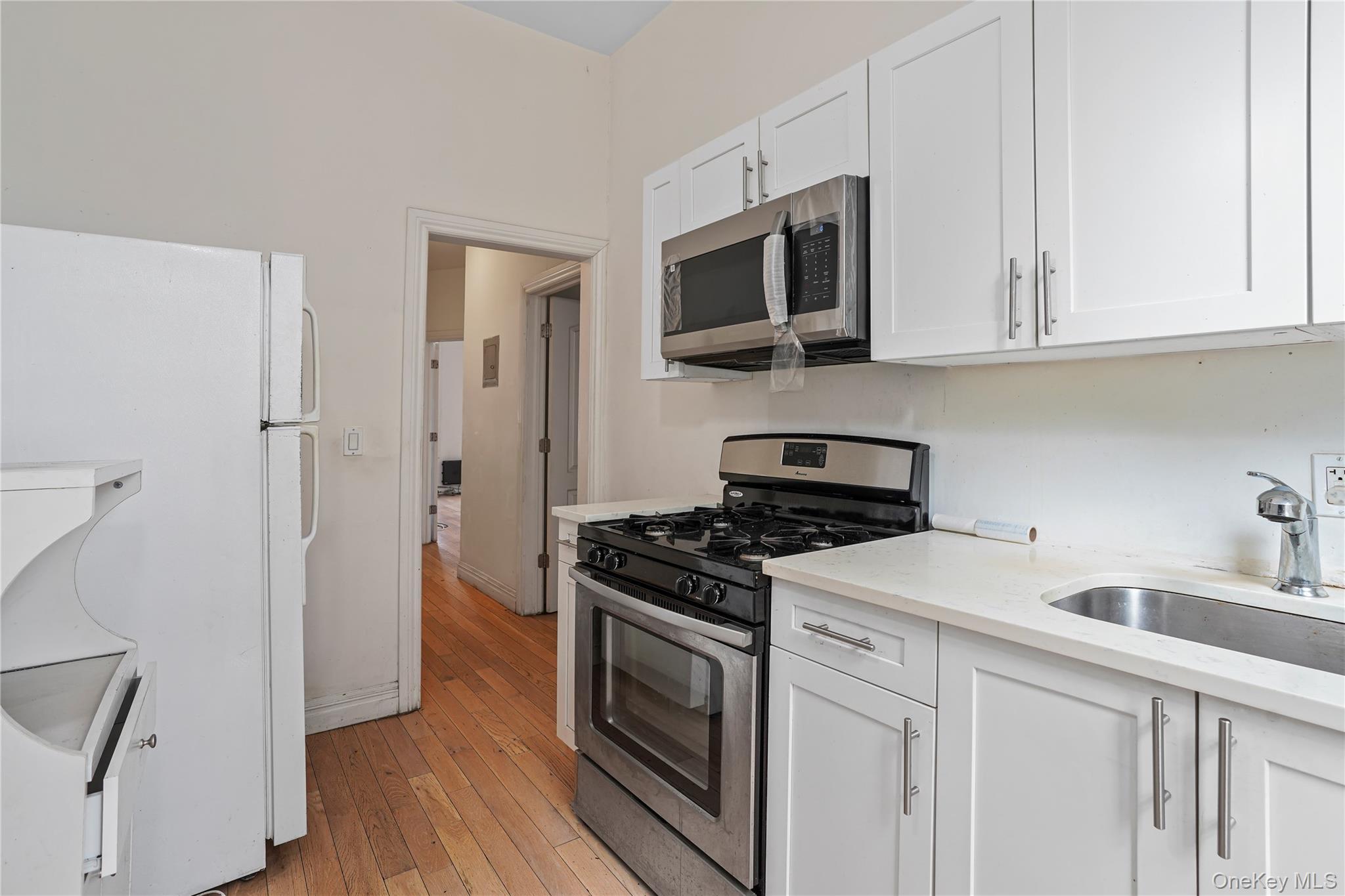 Single Family Hemlock Brooklyn, NY 11208, MLS-1013422-7