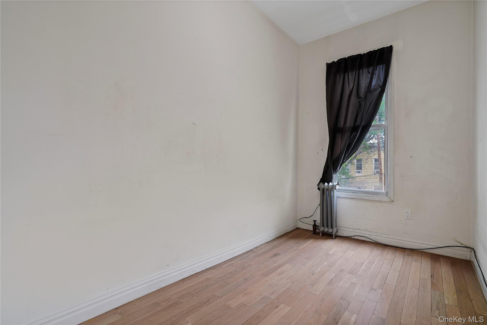 Single Family Hemlock Brooklyn, NY 11208, MLS-1013422-9