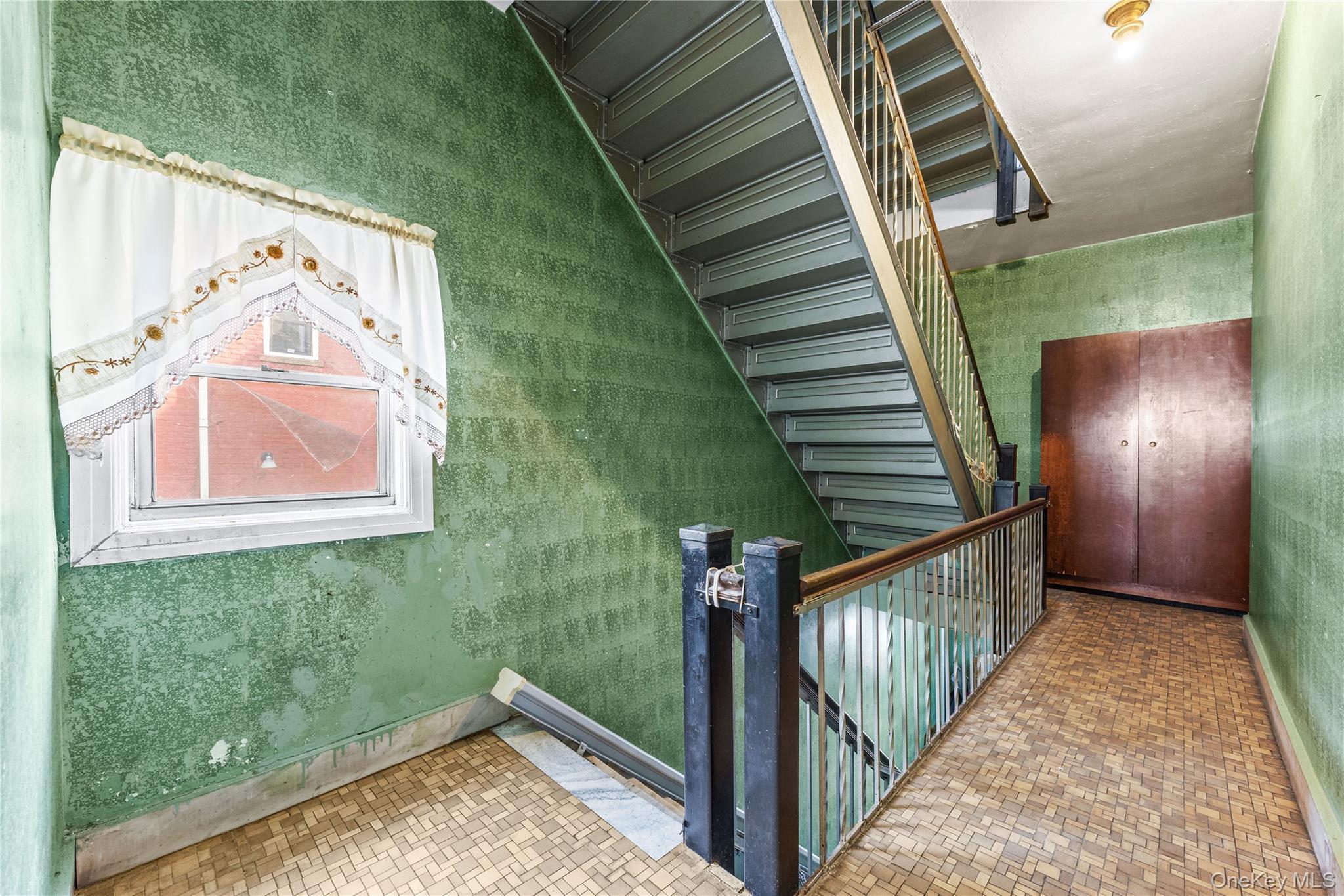 Single Family Muliner Avenue Bronx, NY 10462, MLS-1013426-14