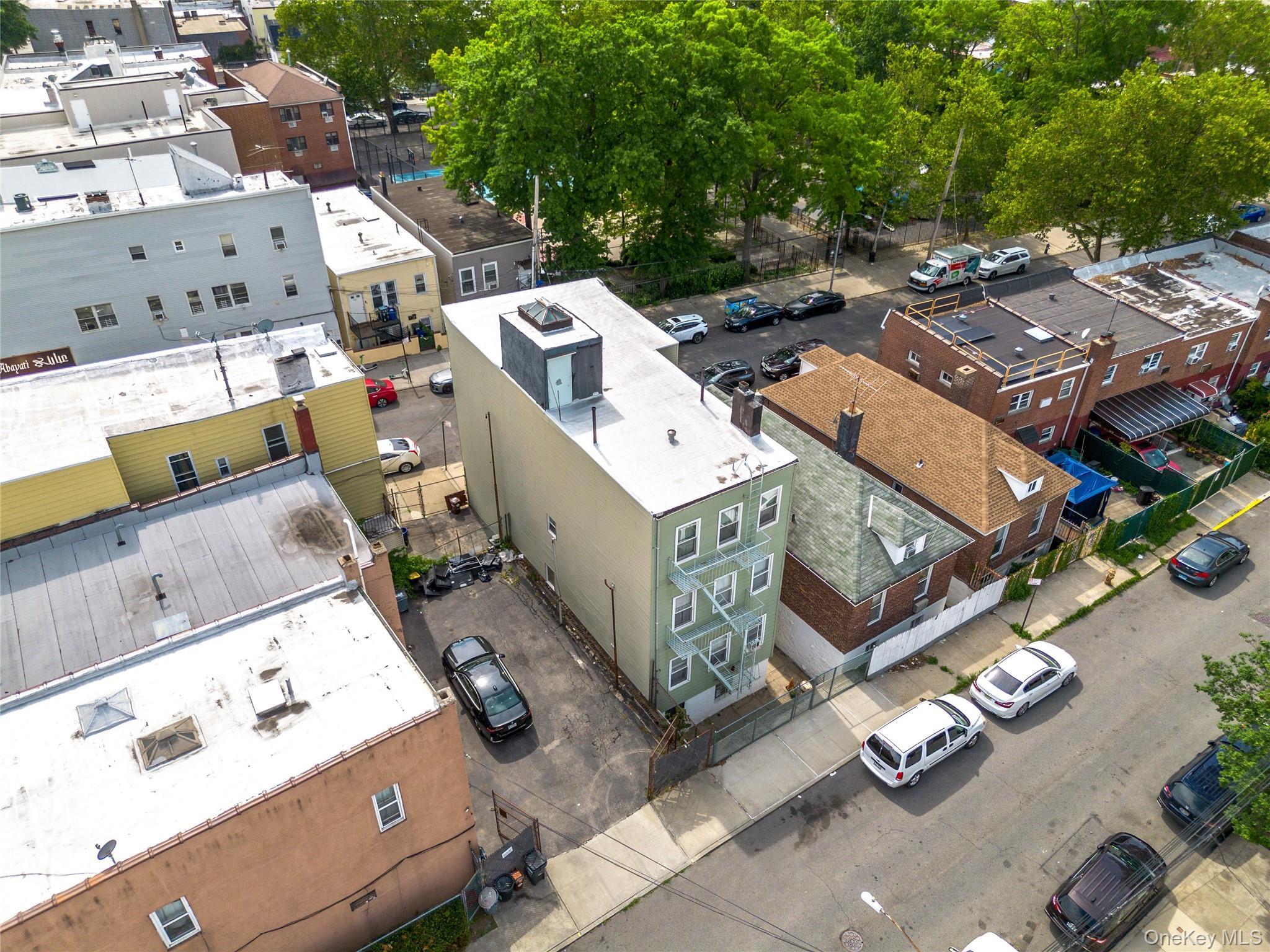 Single Family Muliner Avenue Bronx, NY 10462, MLS-1013426-33