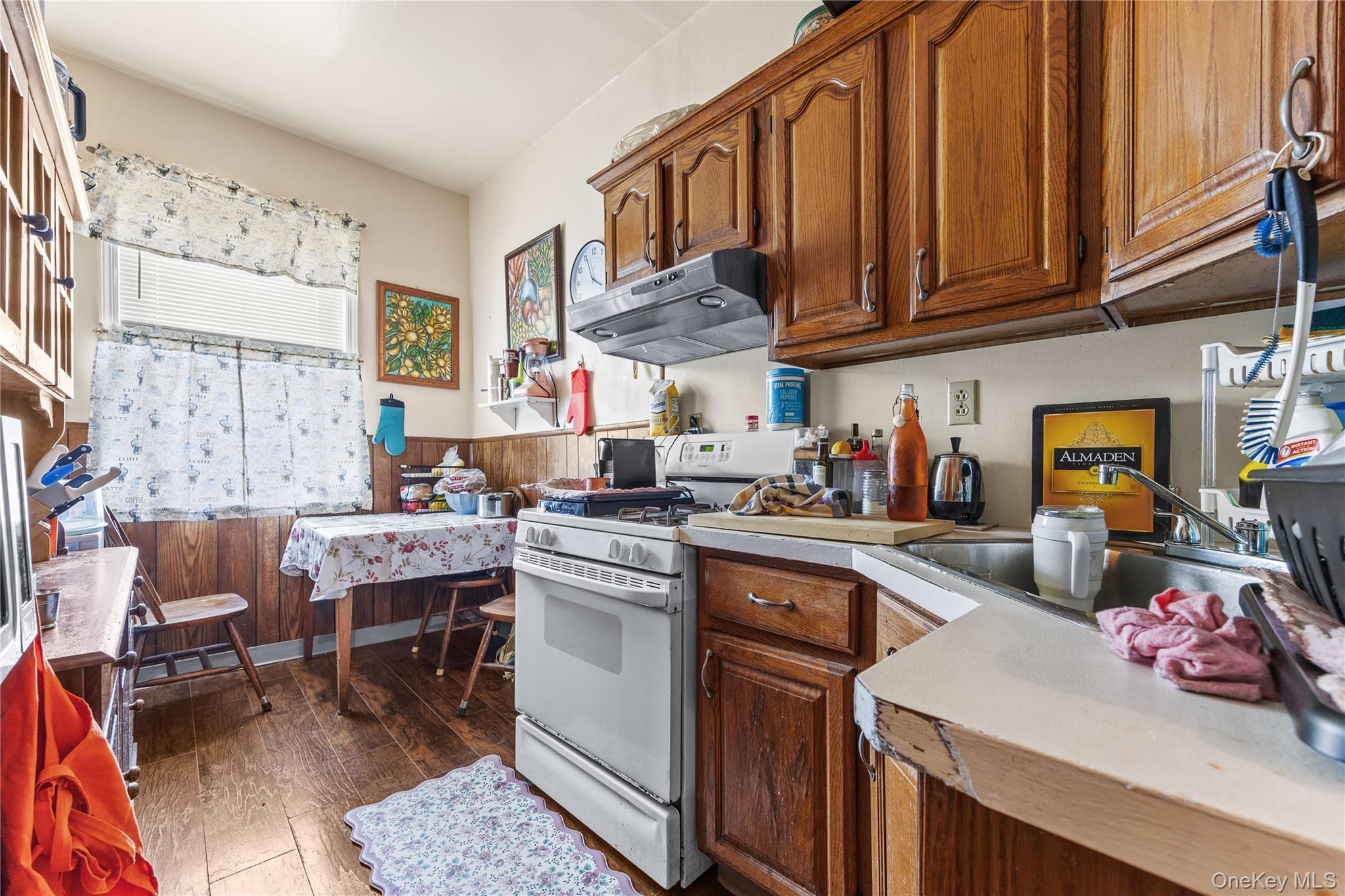 Single Family Muliner Avenue Bronx, NY 10462, MLS-1013426-8
