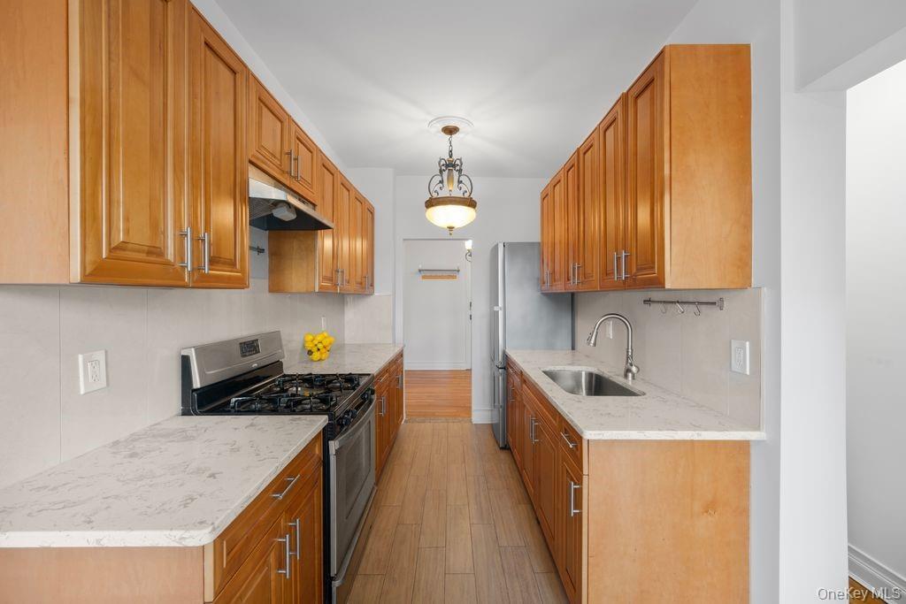 Coop Shore Road Brooklyn, NY 11209, MLS-1013432-4