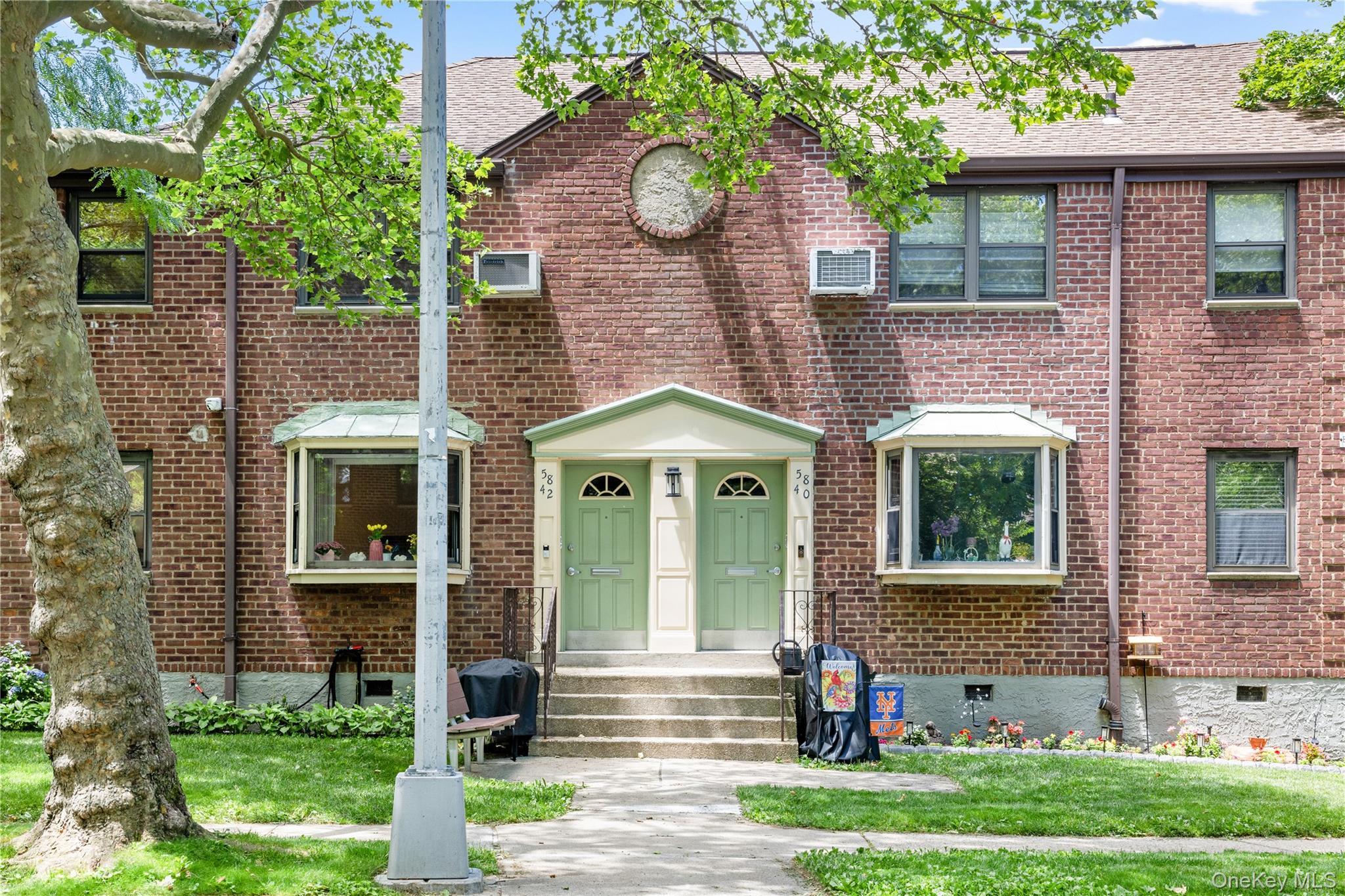 Coop 246th Crescent  Queens, NY 11362, MLS-1013460-14