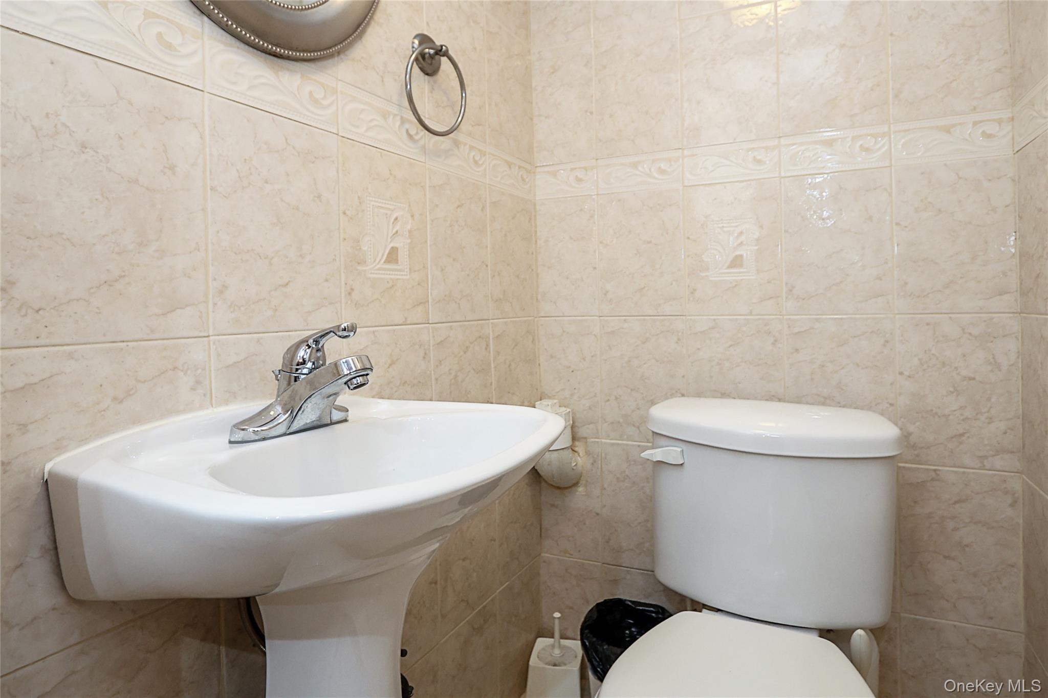 Single Family Reynolds Street  Suffolk County, NY 11746, MLS-1013462-32