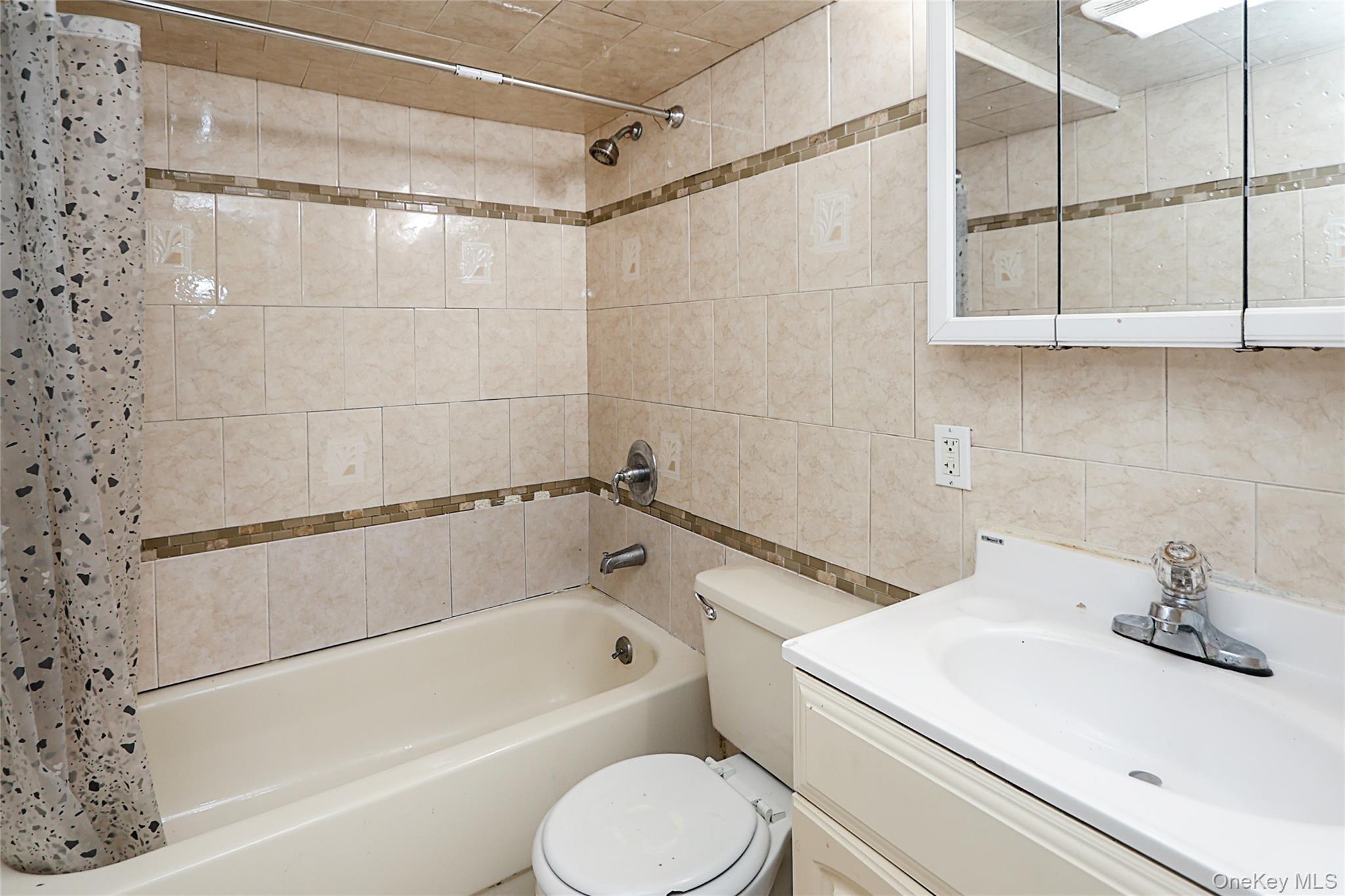 Single Family Reynolds Street  Suffolk County, NY 11746, MLS-1013462-34