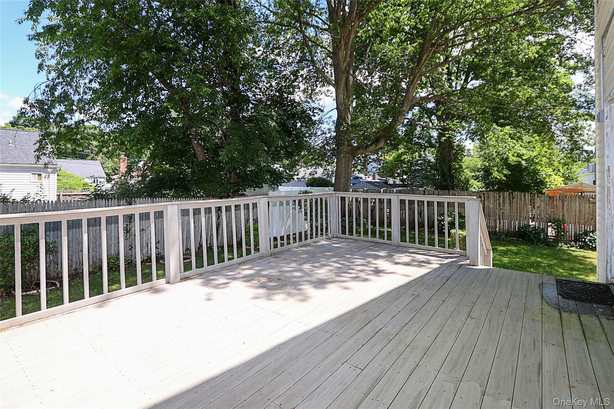 Single Family Reynolds Street  Suffolk County, NY 11746, MLS-1013462-36