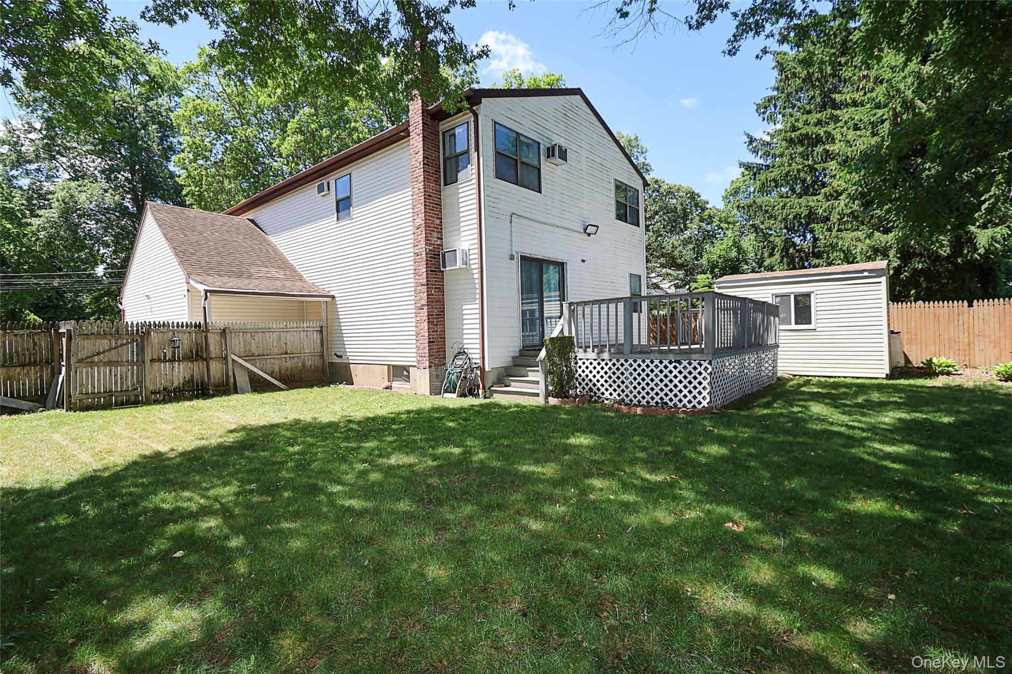 Single Family Reynolds Street  Suffolk County, NY 11746, MLS-1013462-38