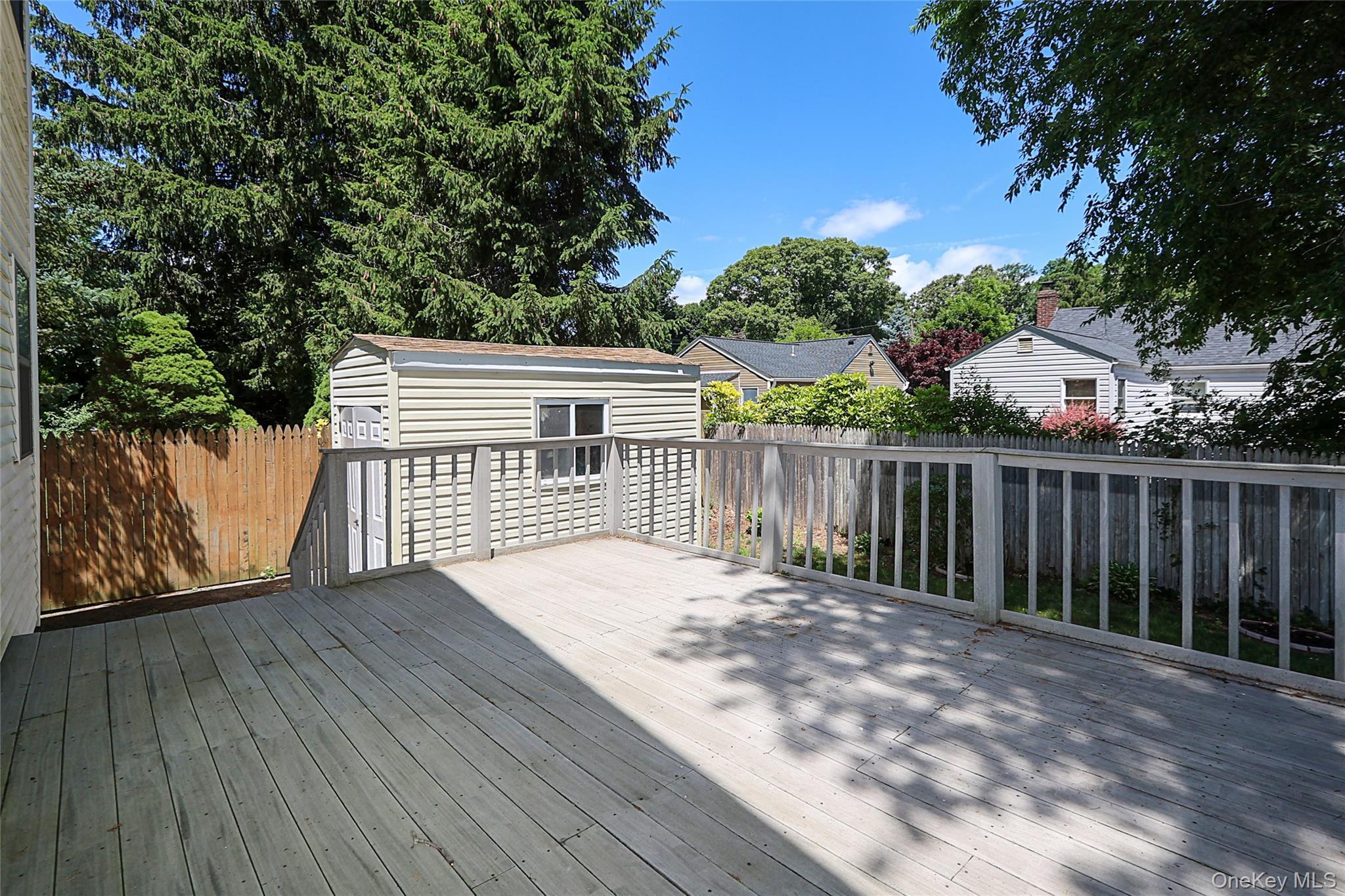 Single Family Reynolds Street  Suffolk County, NY 11746, MLS-1013462-39