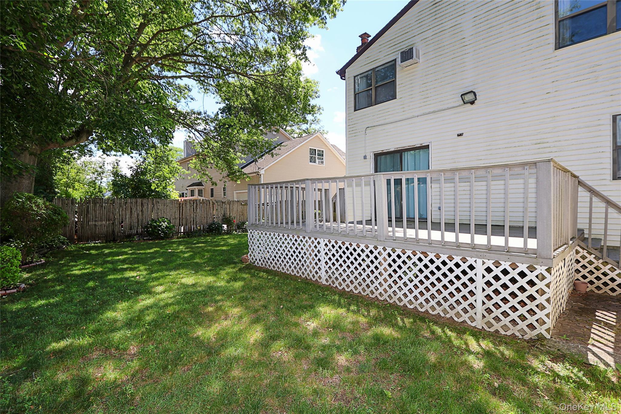 Single Family Reynolds Street  Suffolk County, NY 11746, MLS-1013462-40