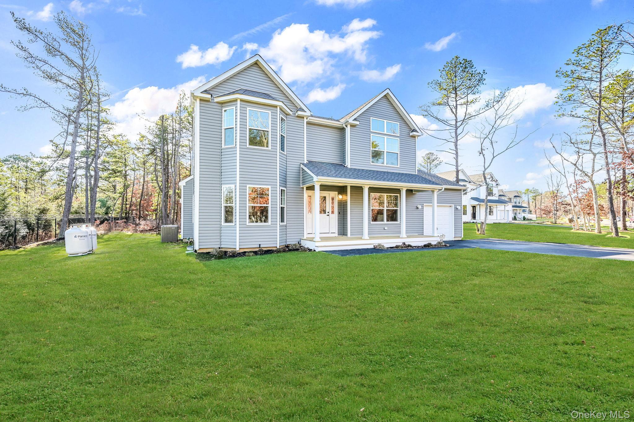Single Family Judith Drive Suffolk County, NY 11727, MLS-1013483-2