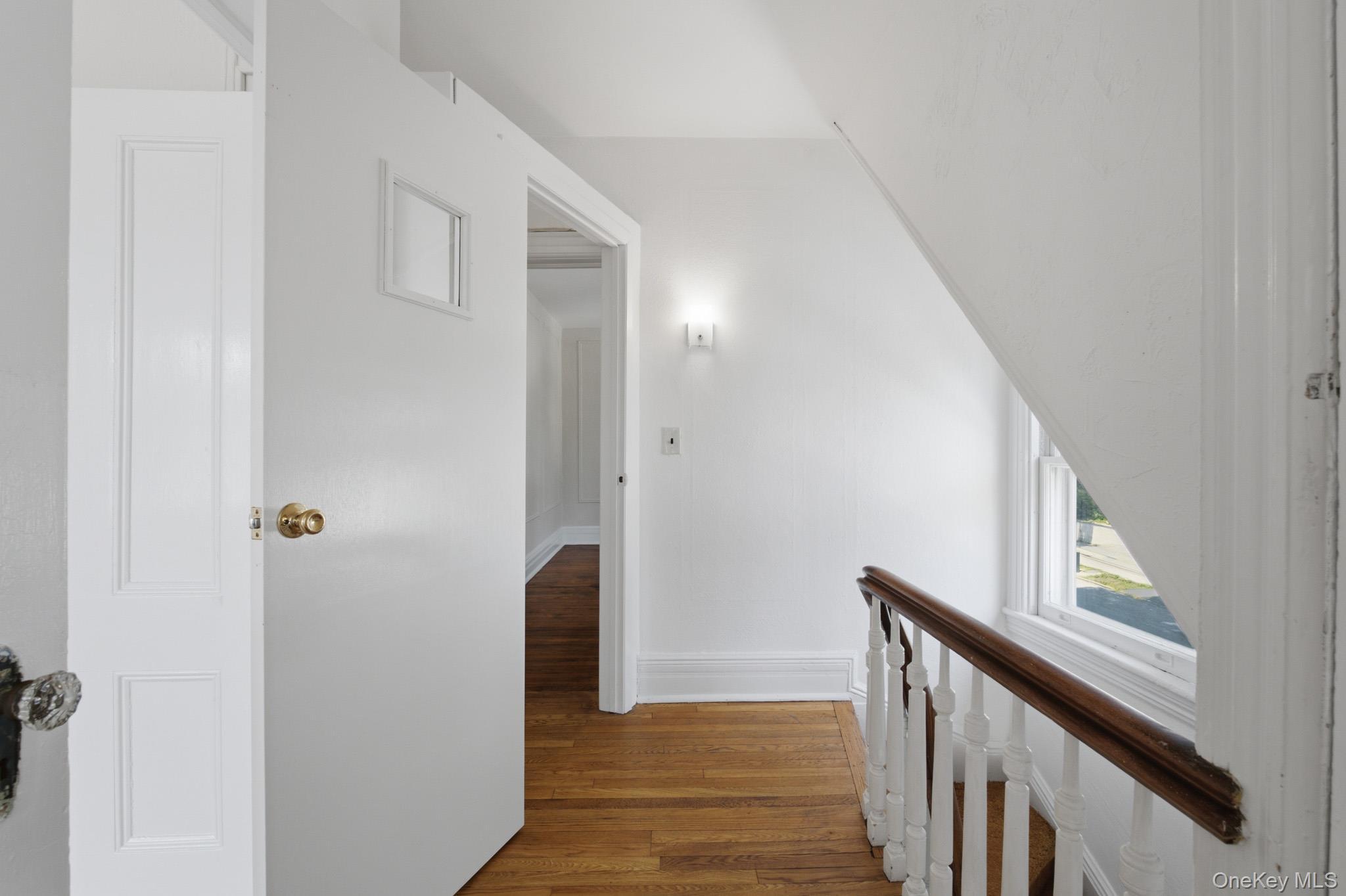 Single Family Vireo Avenue Bronx, NY 10470, MLS-1013495-16