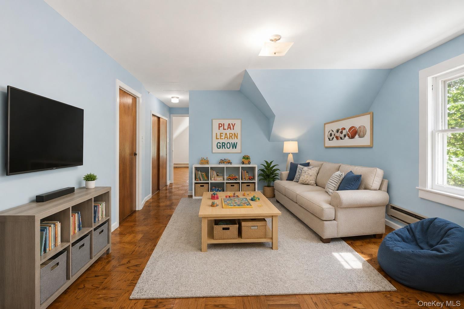 Single Family Vireo Avenue Bronx, NY 10470, MLS-1013495-29