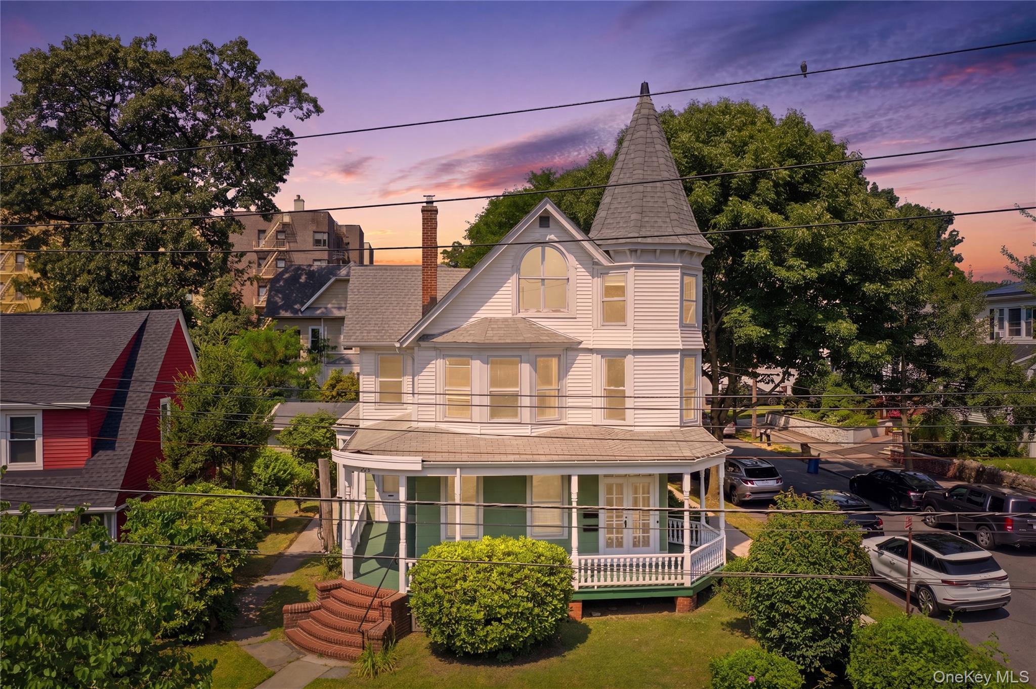 Single Family Vireo Avenue Bronx, NY 10470, MLS-1013495-3