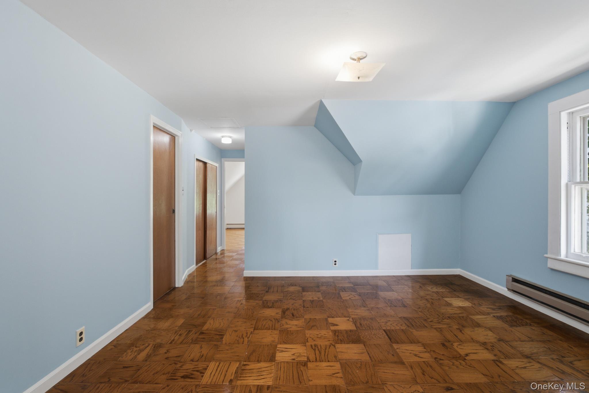 Single Family Vireo Avenue Bronx, NY 10470, MLS-1013495-30