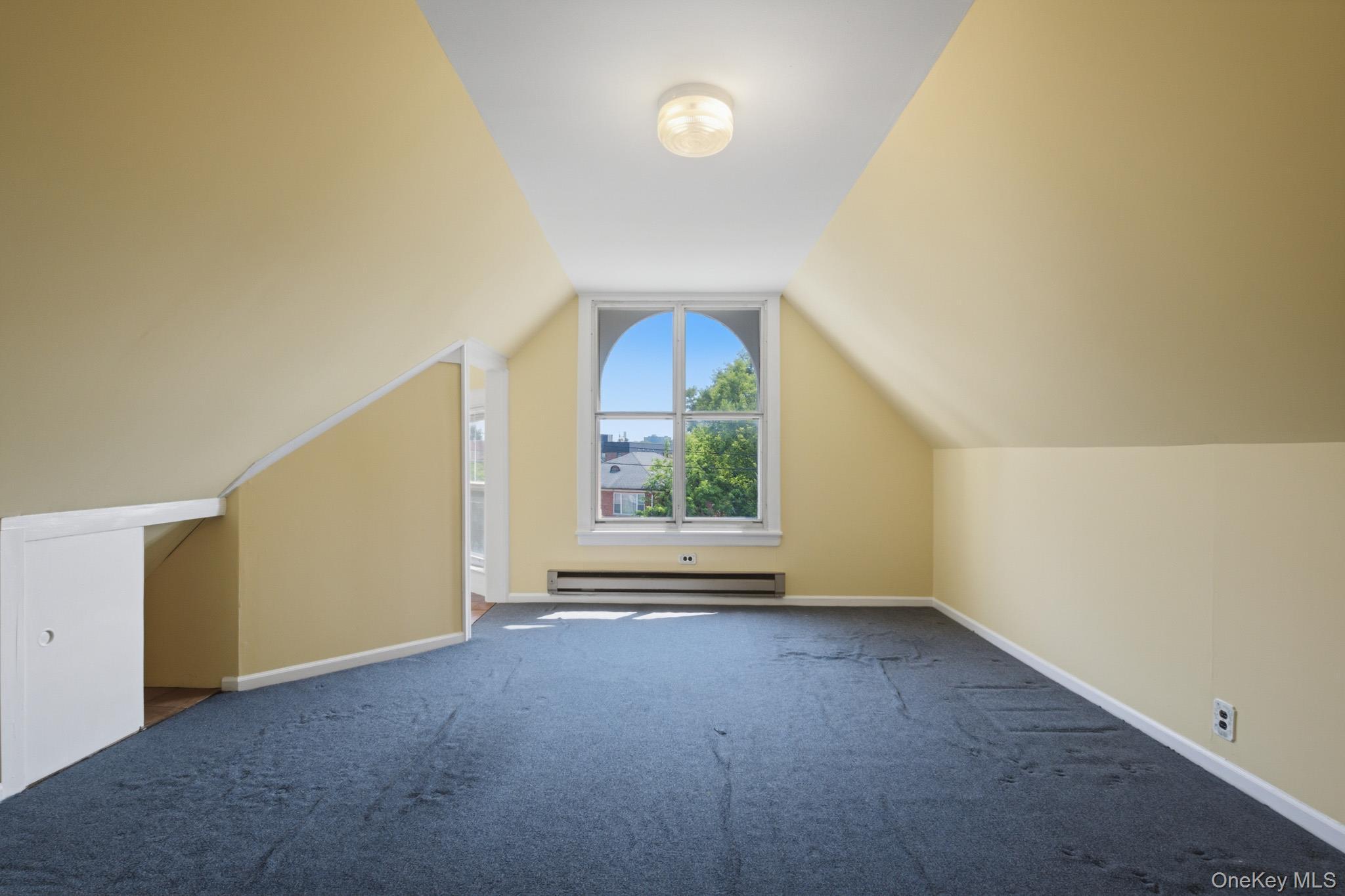 Single Family Vireo Avenue Bronx, NY 10470, MLS-1013495-31