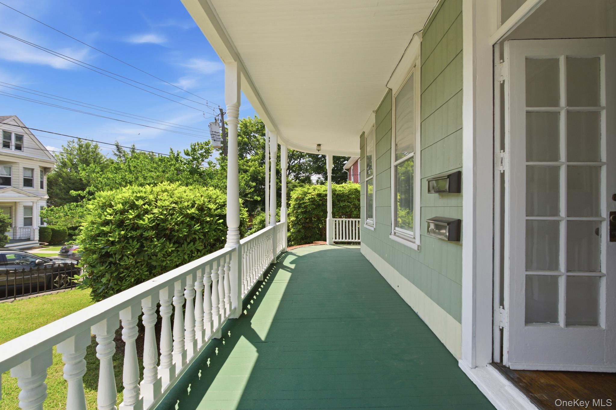 Single Family Vireo Avenue Bronx, NY 10470, MLS-1013495-4