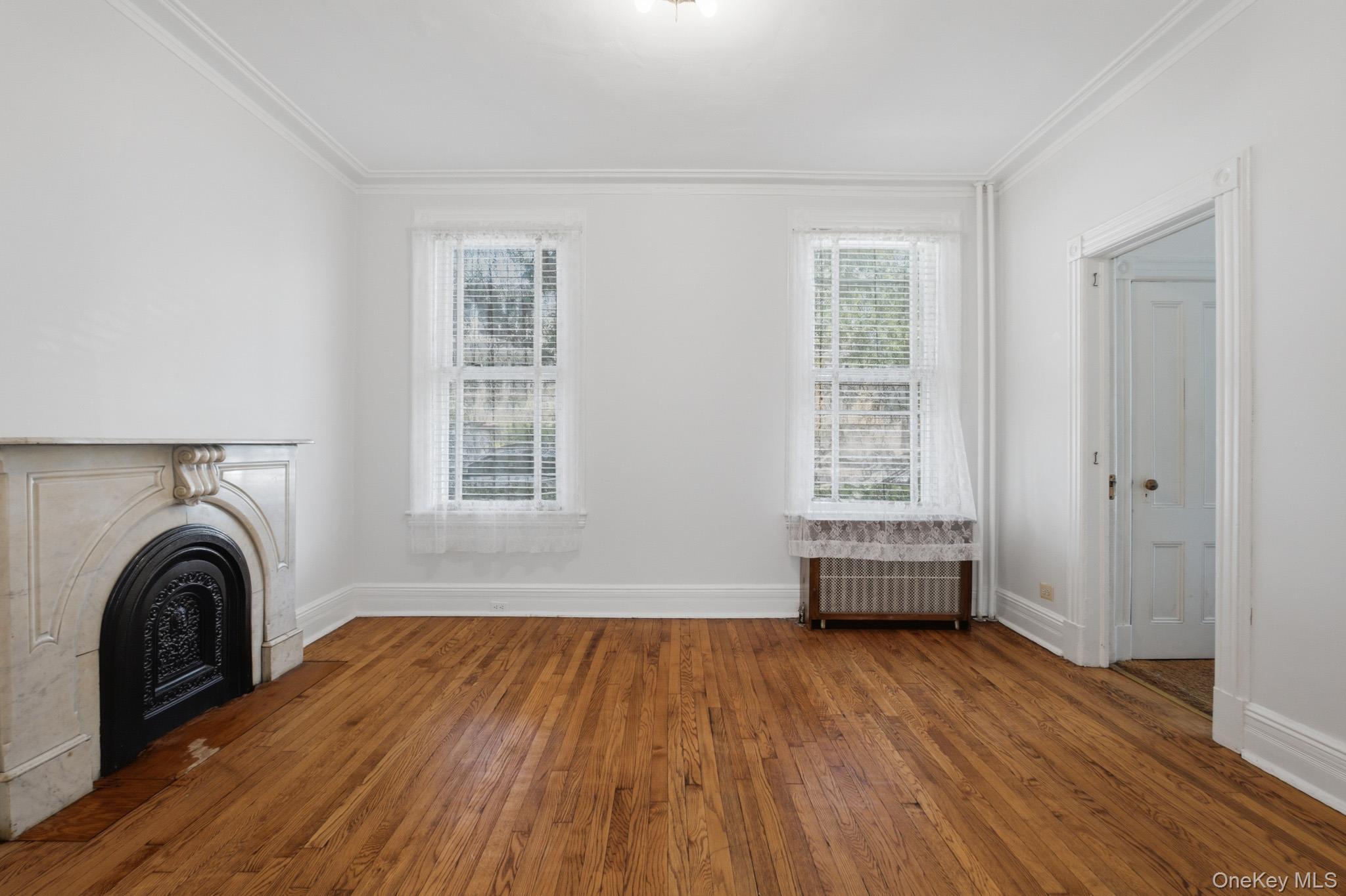 Single Family Vireo Avenue Bronx, NY 10470, MLS-1013495-6