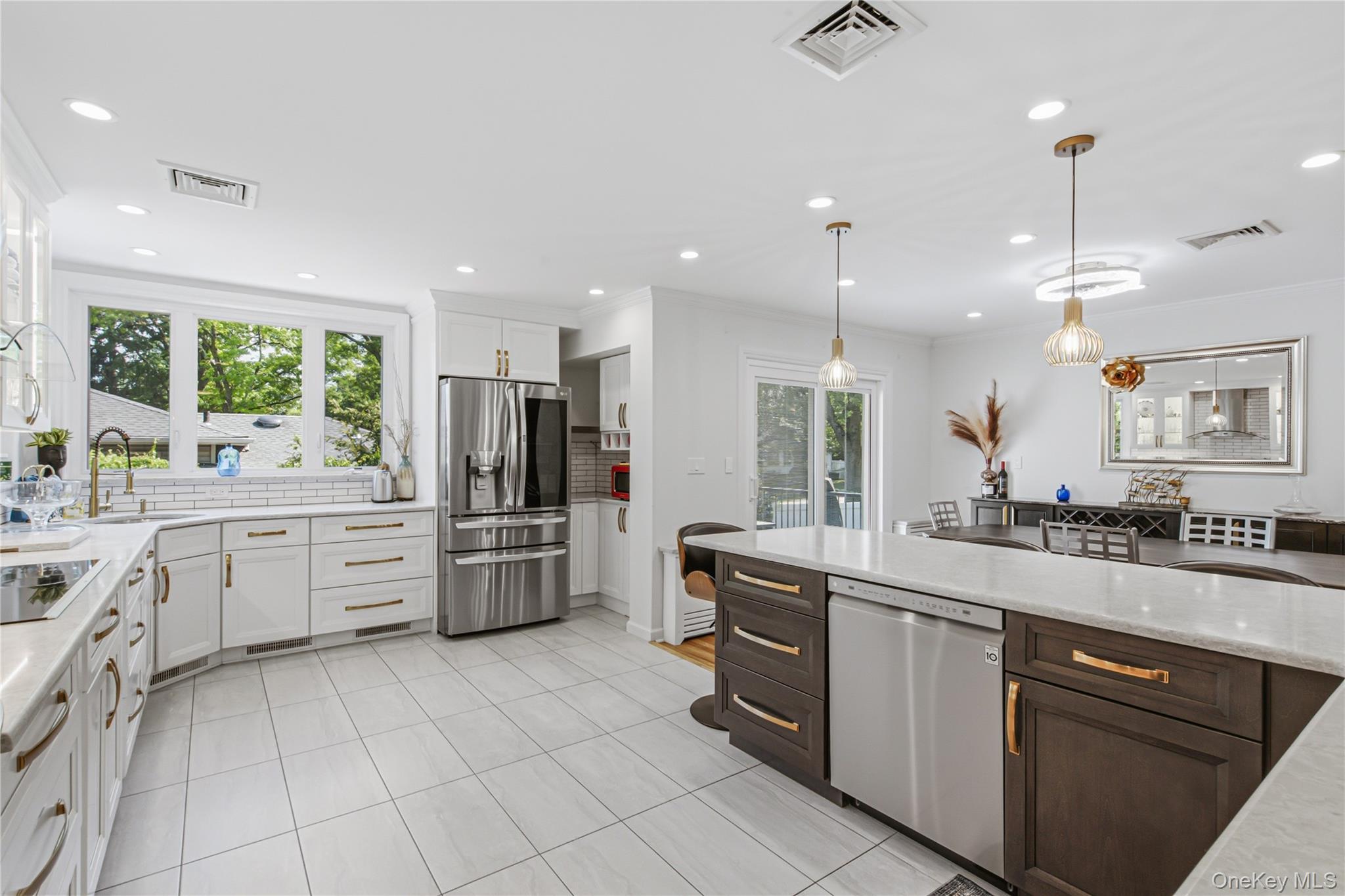 Single Family N Stratford Nassau County, NY 11577, MLS-1013501-11
