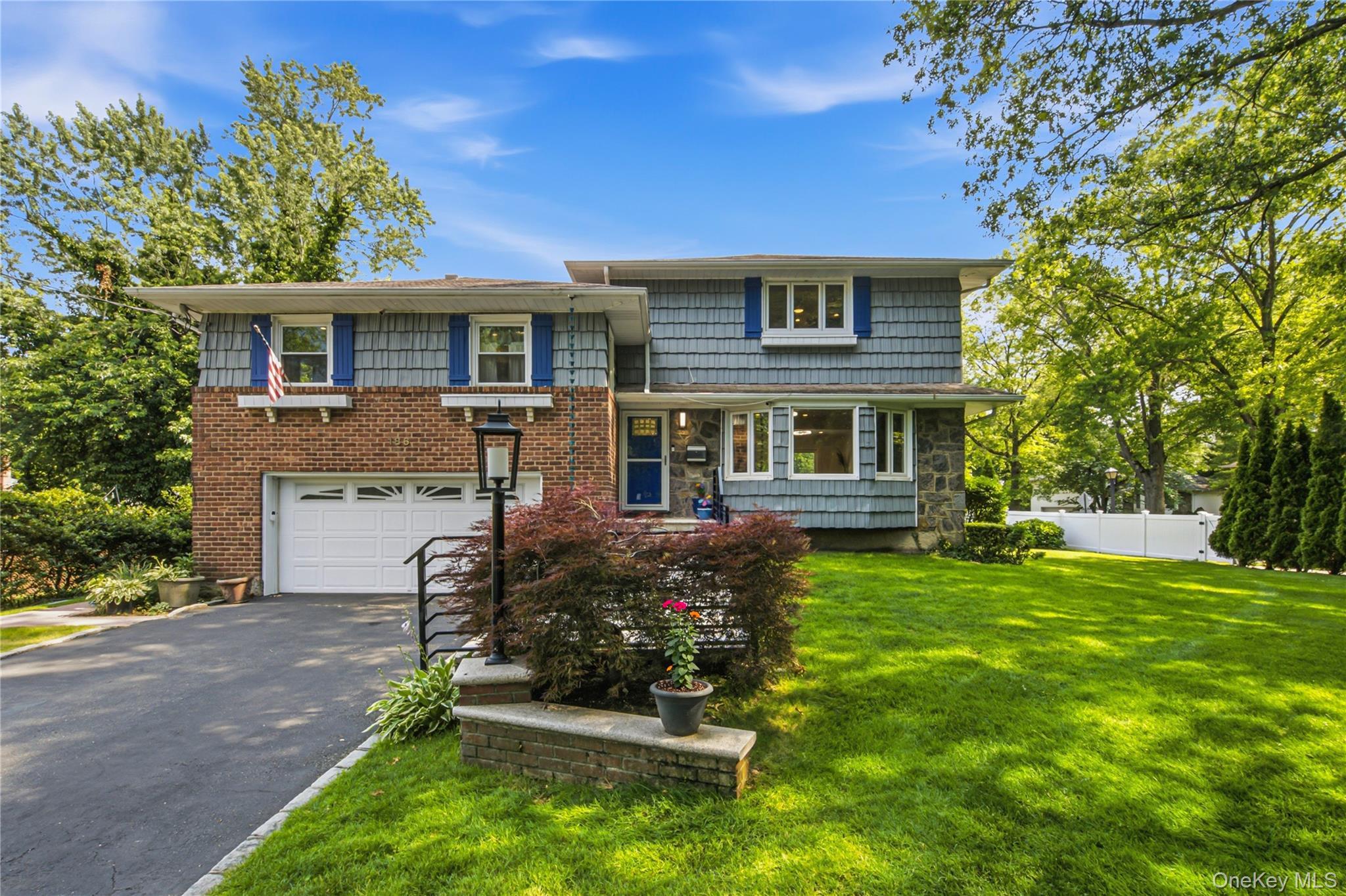 Single Family N Stratford Nassau County, NY 11577, MLS-1013501-2