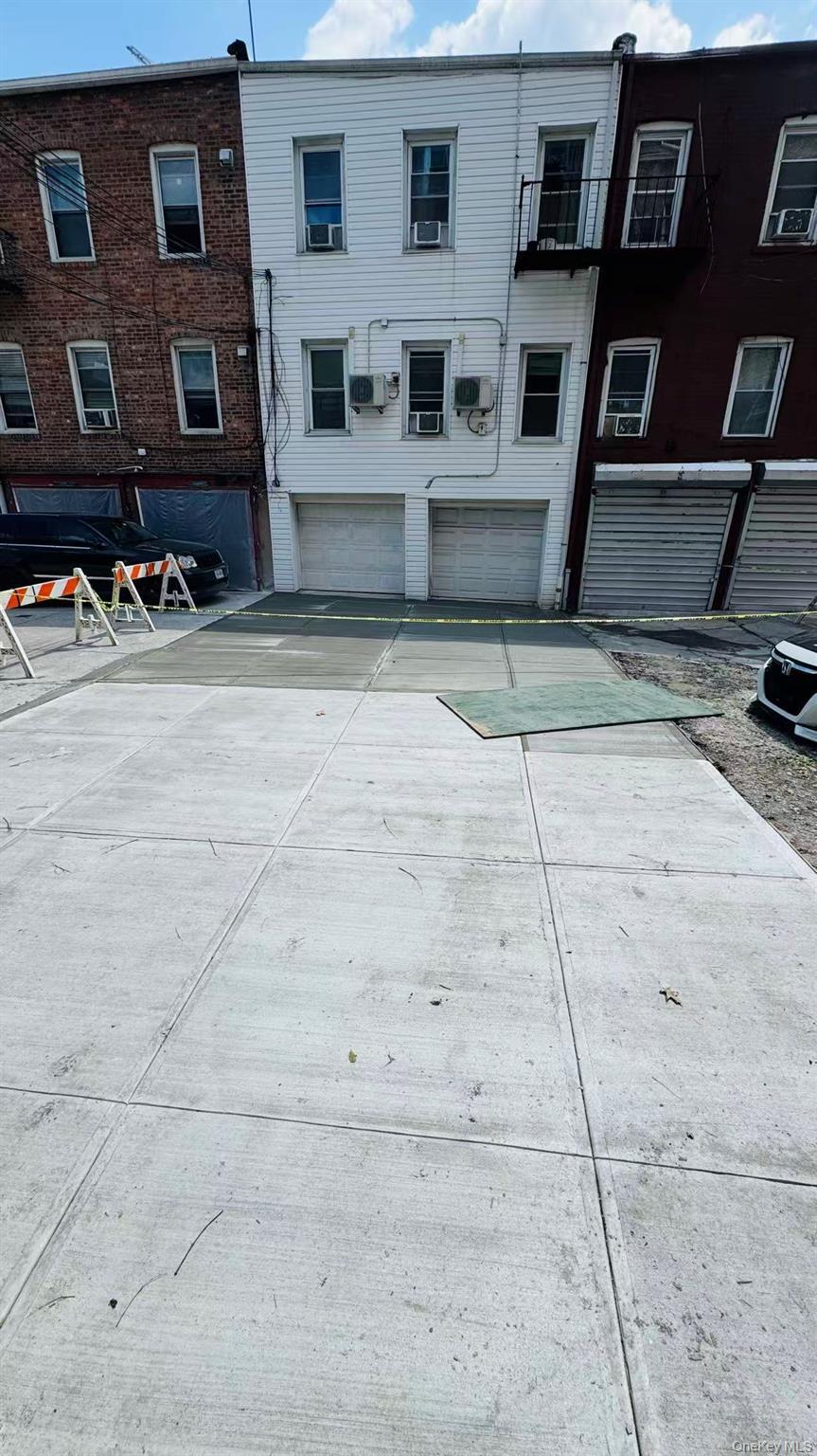 Single Family 45th Street  Queens, NY 11377, MLS-1013560-10